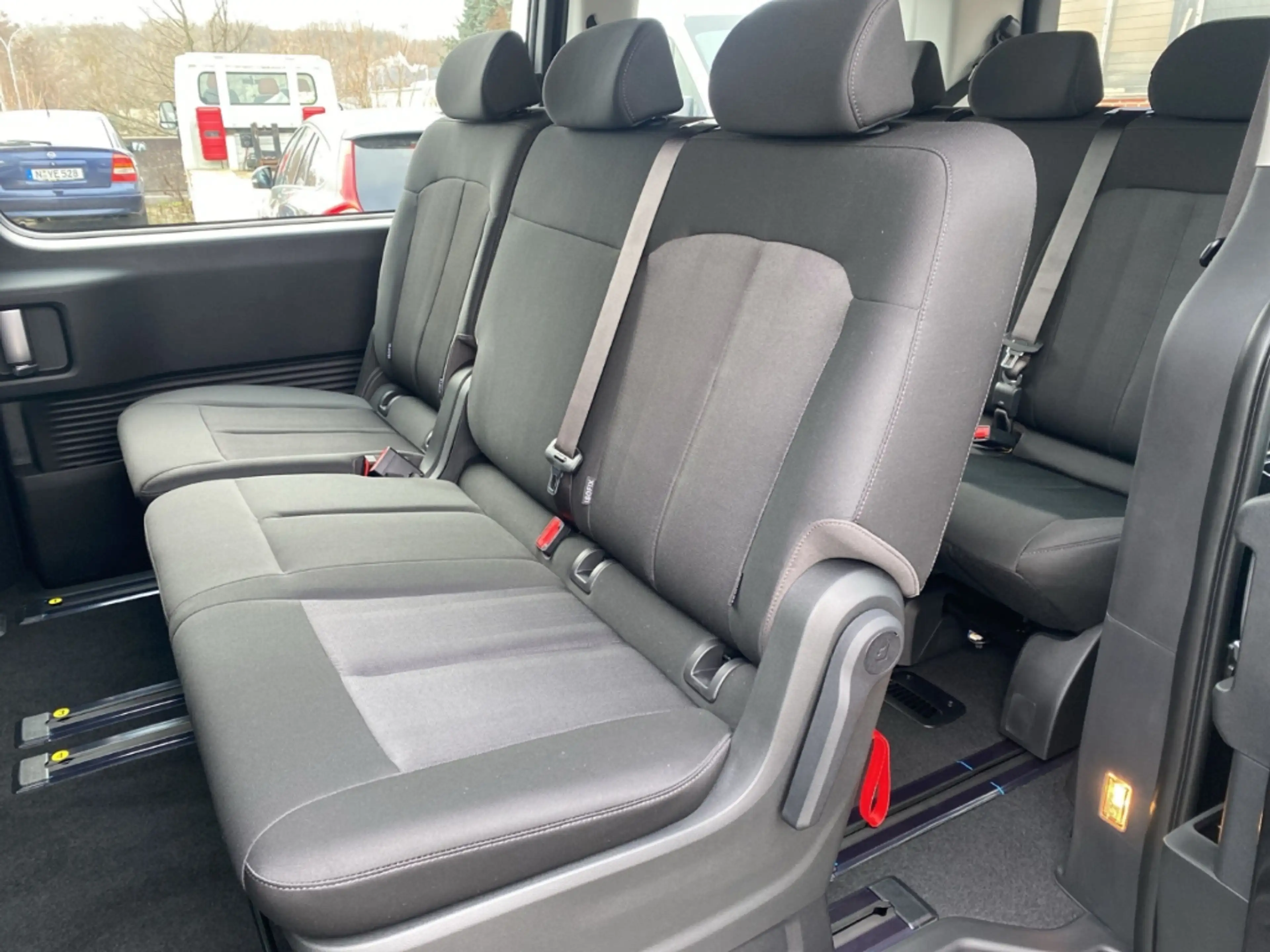 Hyundai STARIA Trend Hybrid 2WD 9-Sitzer El. Heckklappe — photo 10