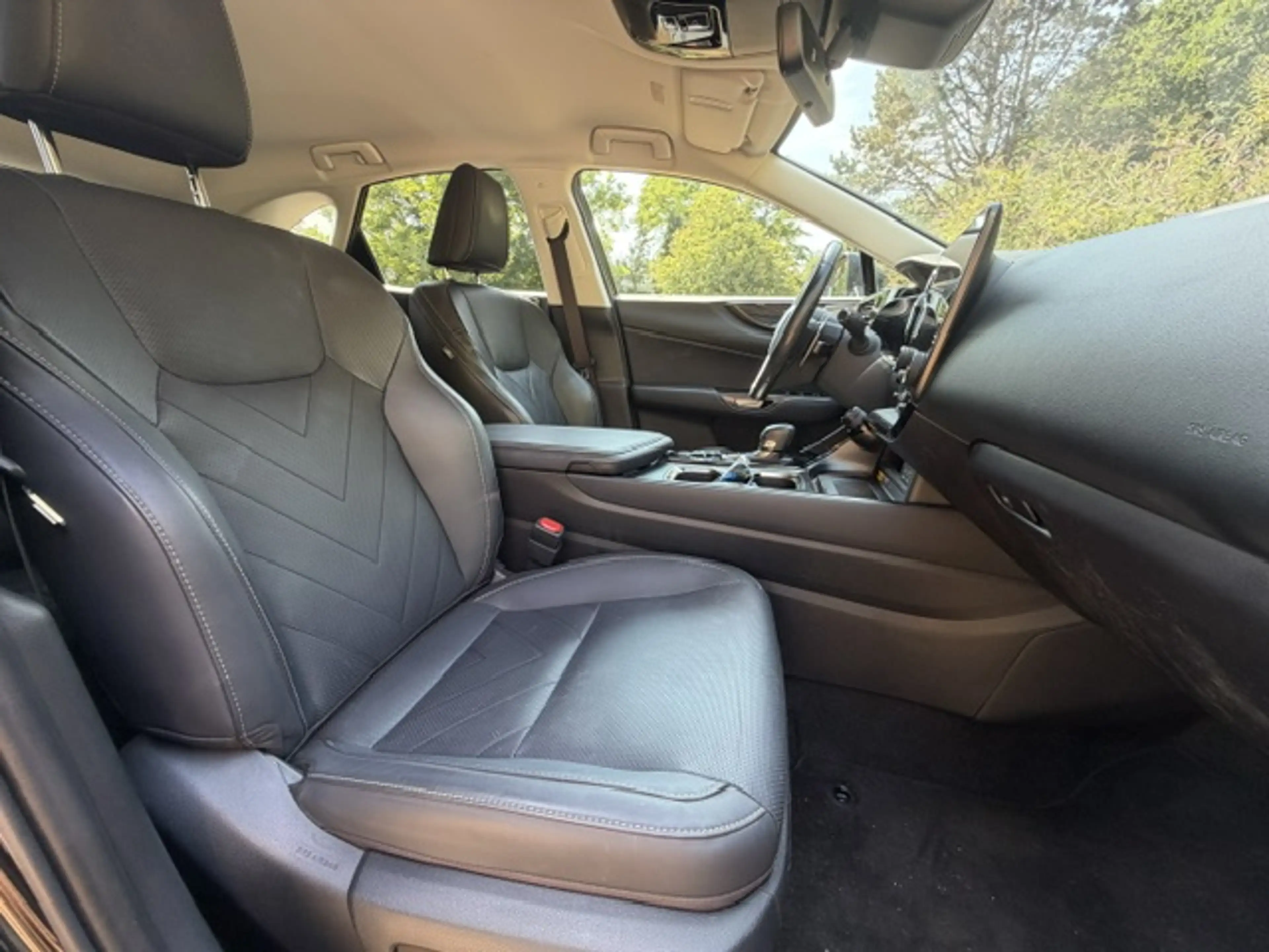 Lexus NX 450h+ NX 450h  2.5i AWD Executive Line E-CVT (227 kW) Executive Line — photo 10