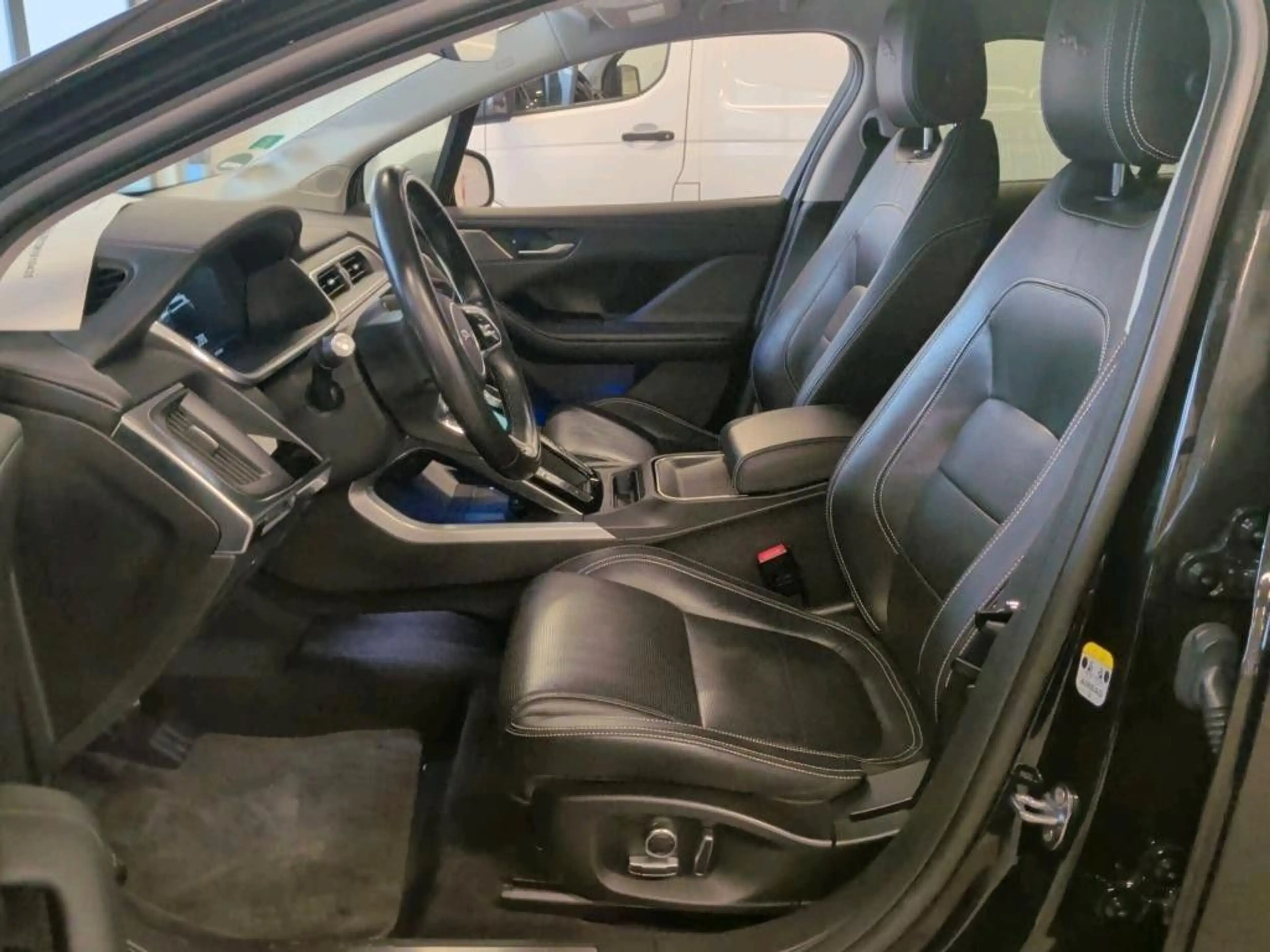 Jaguar I-Pace EV320 SE Head Up / Leder — photo 7