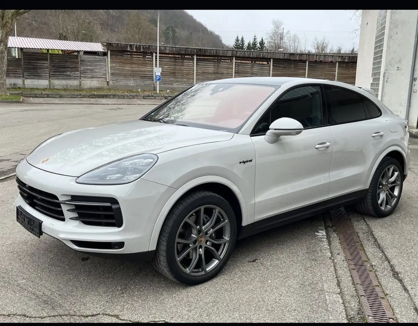 Porsche Cayenne Coupe 3.0 e-hybrid 5p.ti tiptronic Grigio - 1