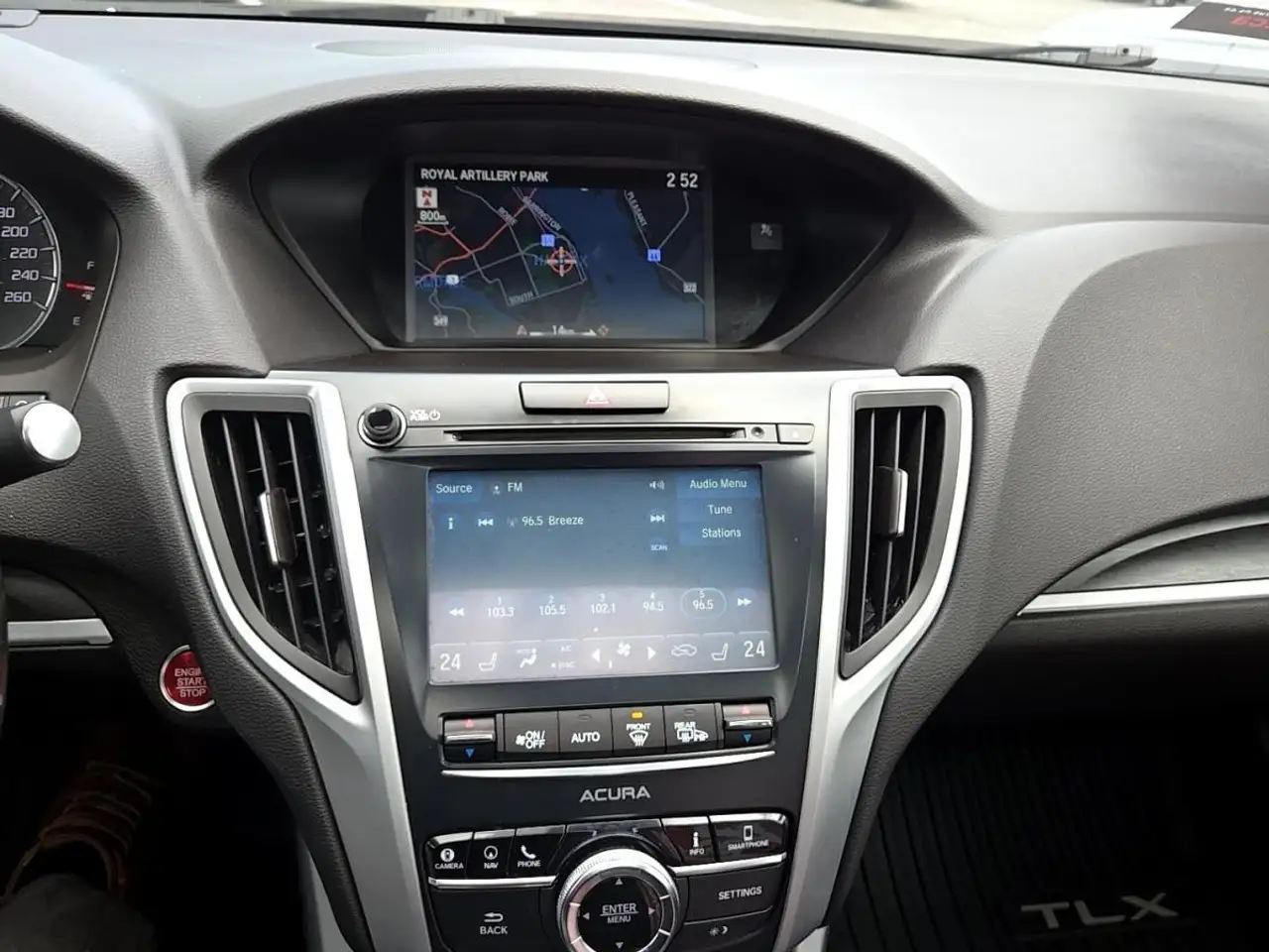 Acura TLX снимка Acura TLX
