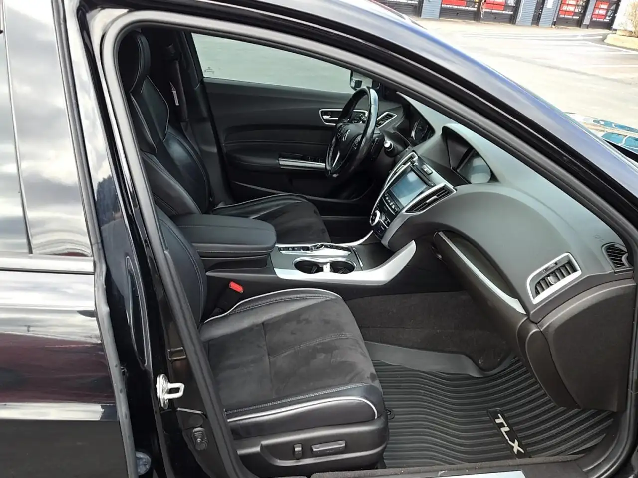 Acura TLX снимка Acura TLX