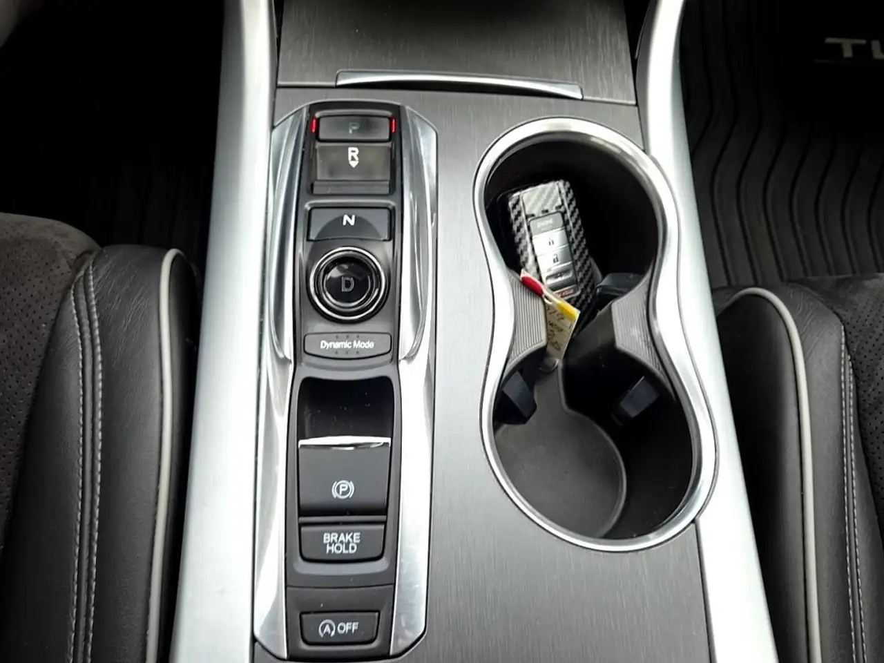 Acura TLX снимка Acura TLX