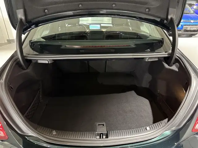 Mercedes-Benz C view 12