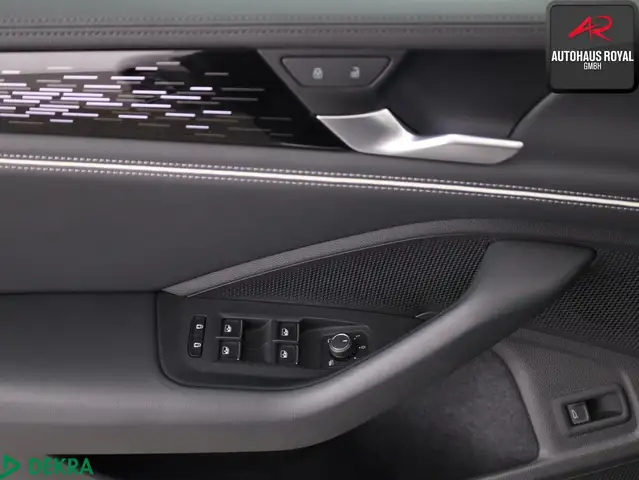 Volkswagen Passat view 14