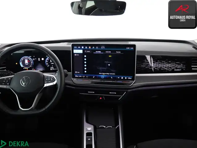 Volkswagen Passat view 9