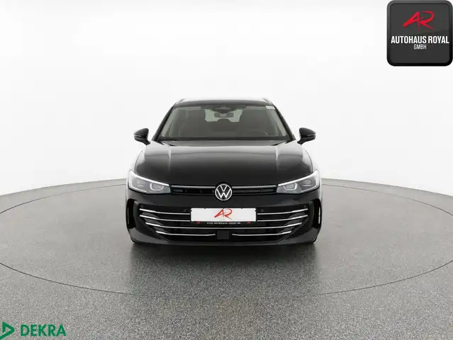 Volkswagen Passat view 8