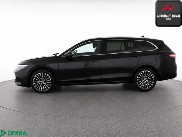 Volkswagen Passat view 2