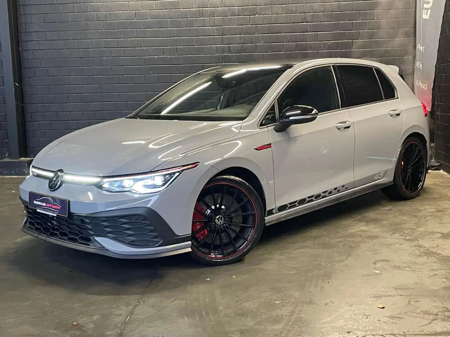 Volkswagen Golf GTI Clubsport édition 45 2.0 TSI 300CV DSG7 Gris - 1
