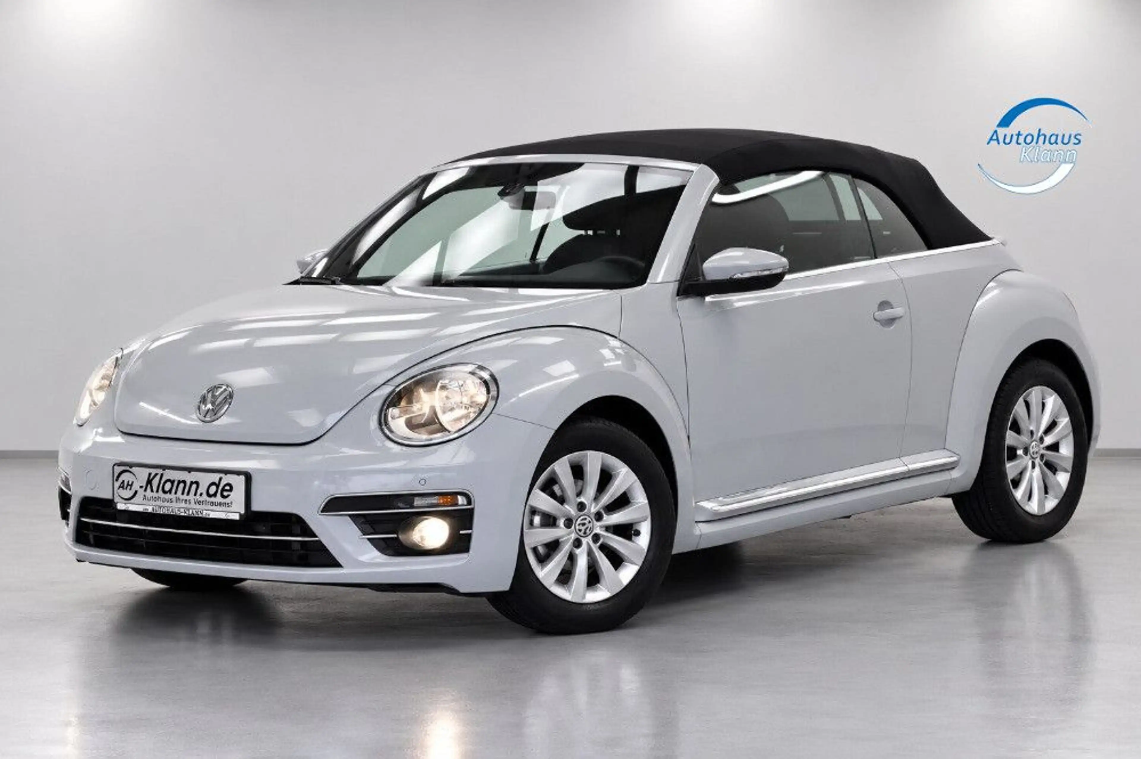 Volkswagen Beetle 1.2TSI 105PS DSG Design Navi RCAM 1Hand — photo 4