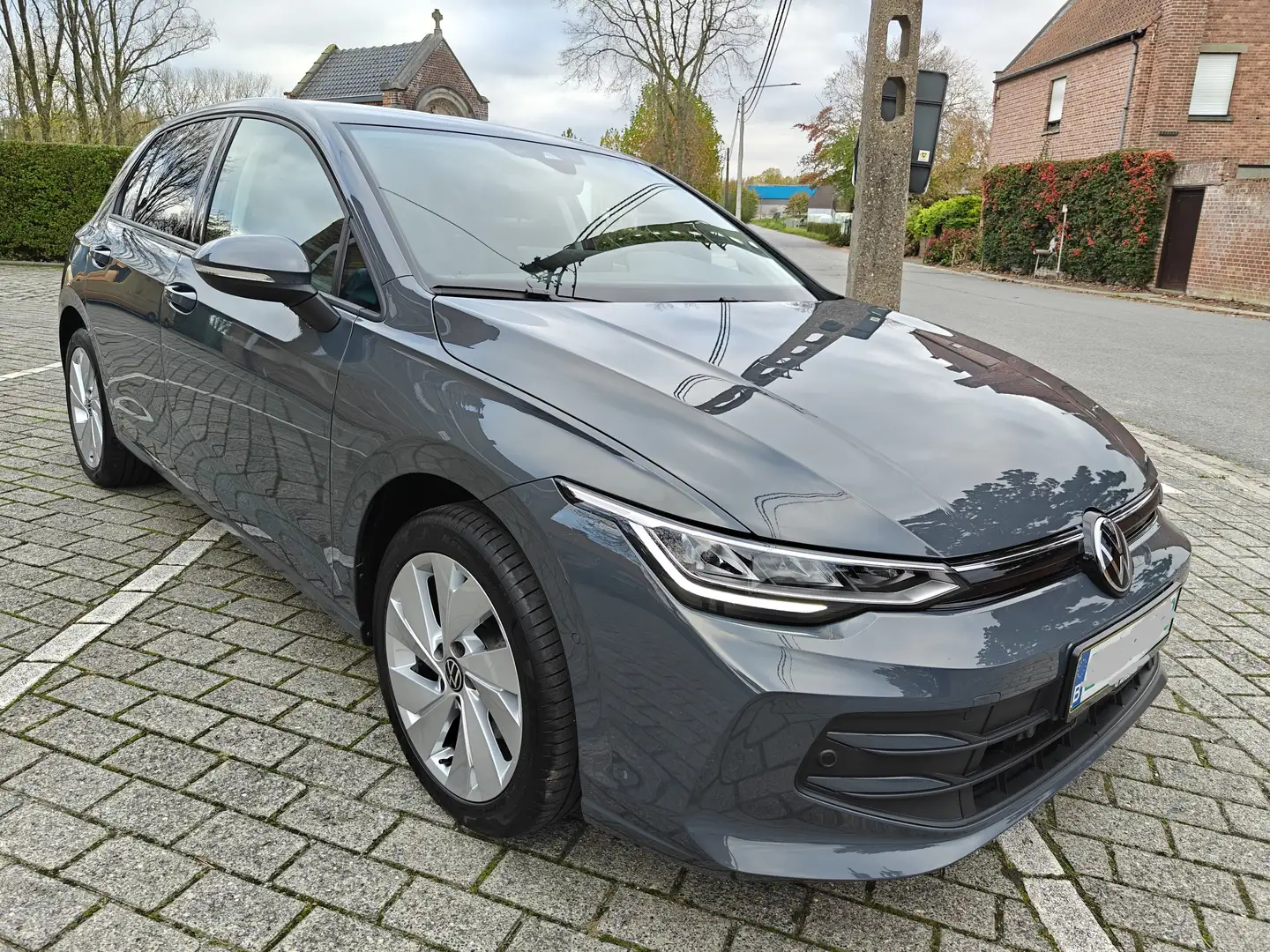 Volkswagen Golf Golf 1.5 TSI OPF Life Business benzine 116 pk Grijs - 2