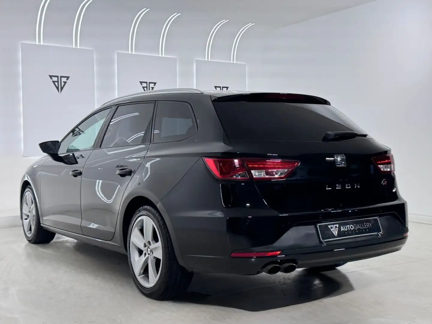 SEAT Leon ST 1.4 TSI ACT S&S FR 150 Negro - 2
