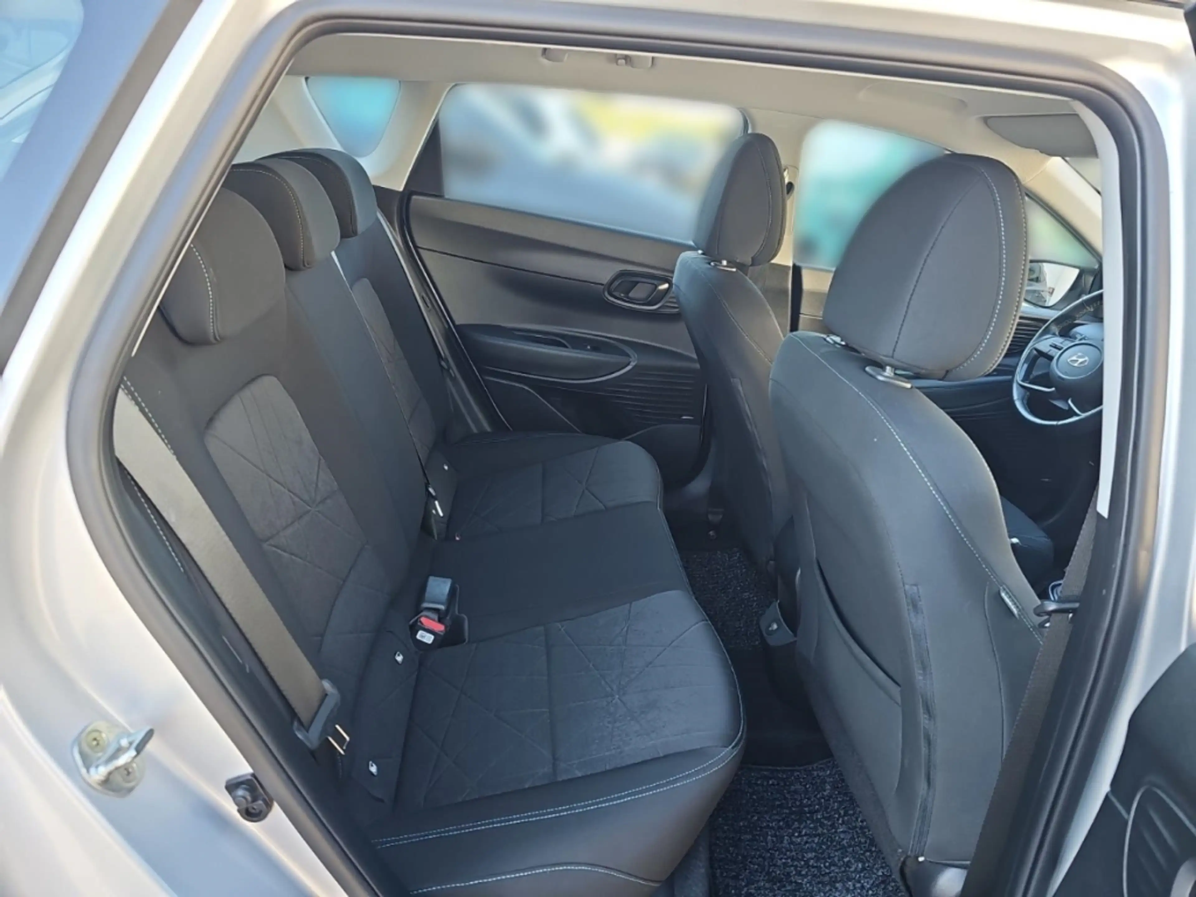 Hyundai BAYON Intro Edition NAVI Pluspaket Dach-Lack — photo 13