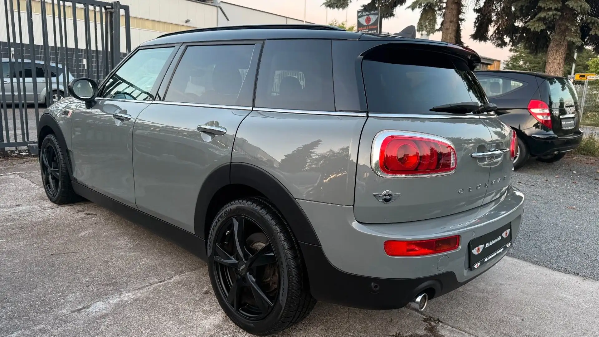 MINI Cooper Clubman, Automatik,Navi,PDC,Keyless Grau - 2