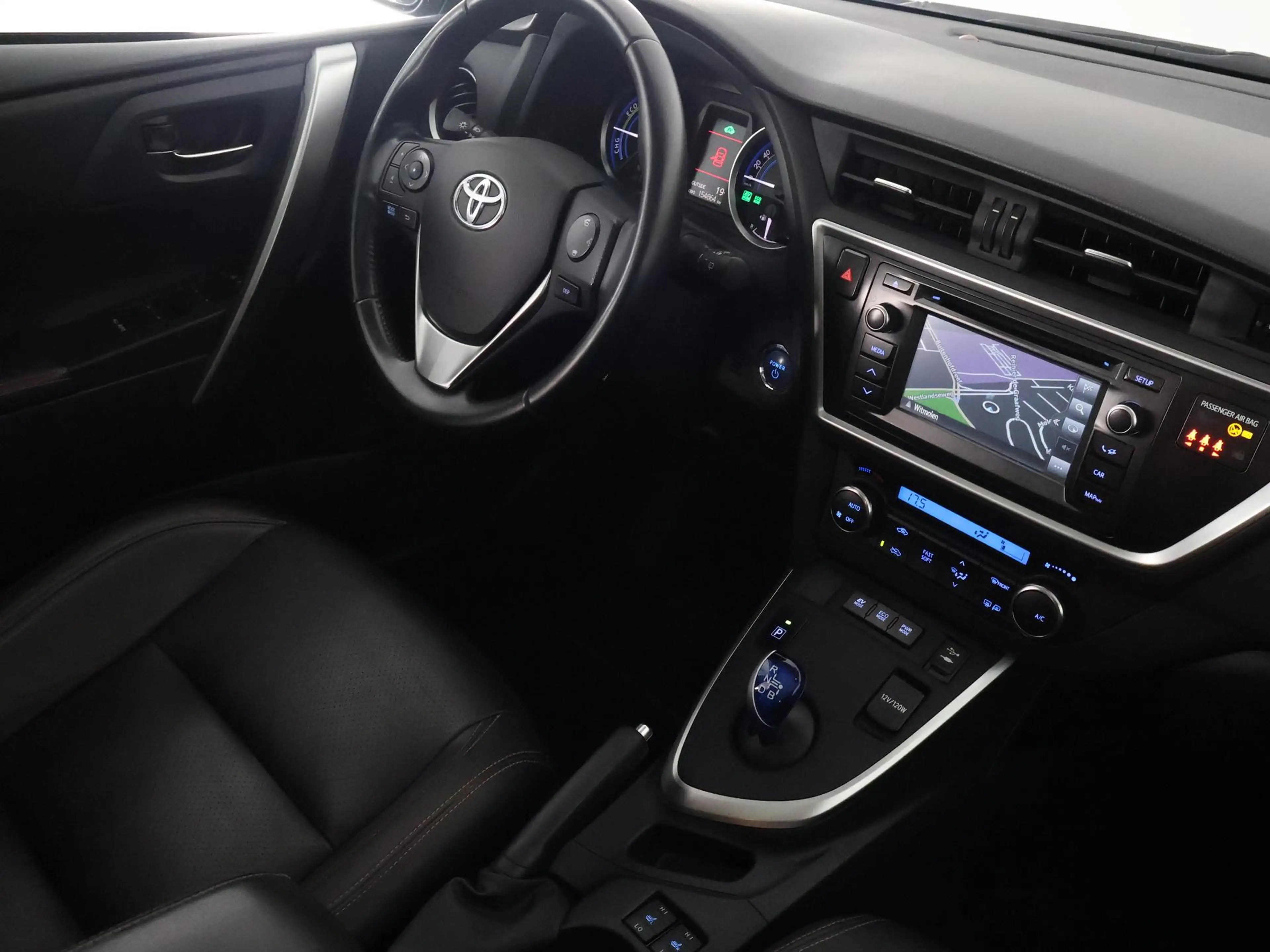 Toyota Auris Touring Sports 1.8 Hybrid Lease | Leder | Stoelver — photo 7