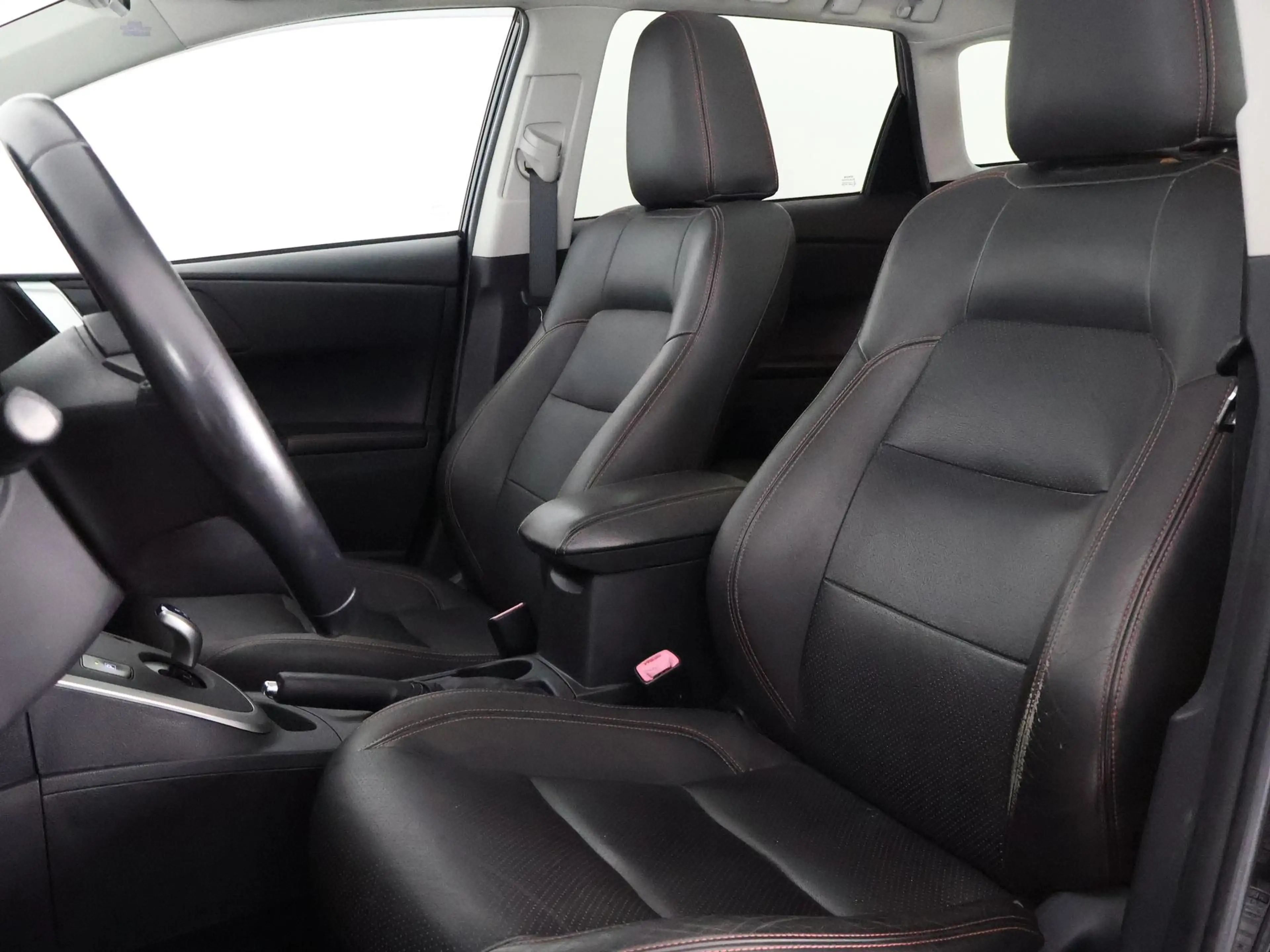 Toyota Auris Touring Sports 1.8 Hybrid Lease | Leder | Stoelver — photo 20