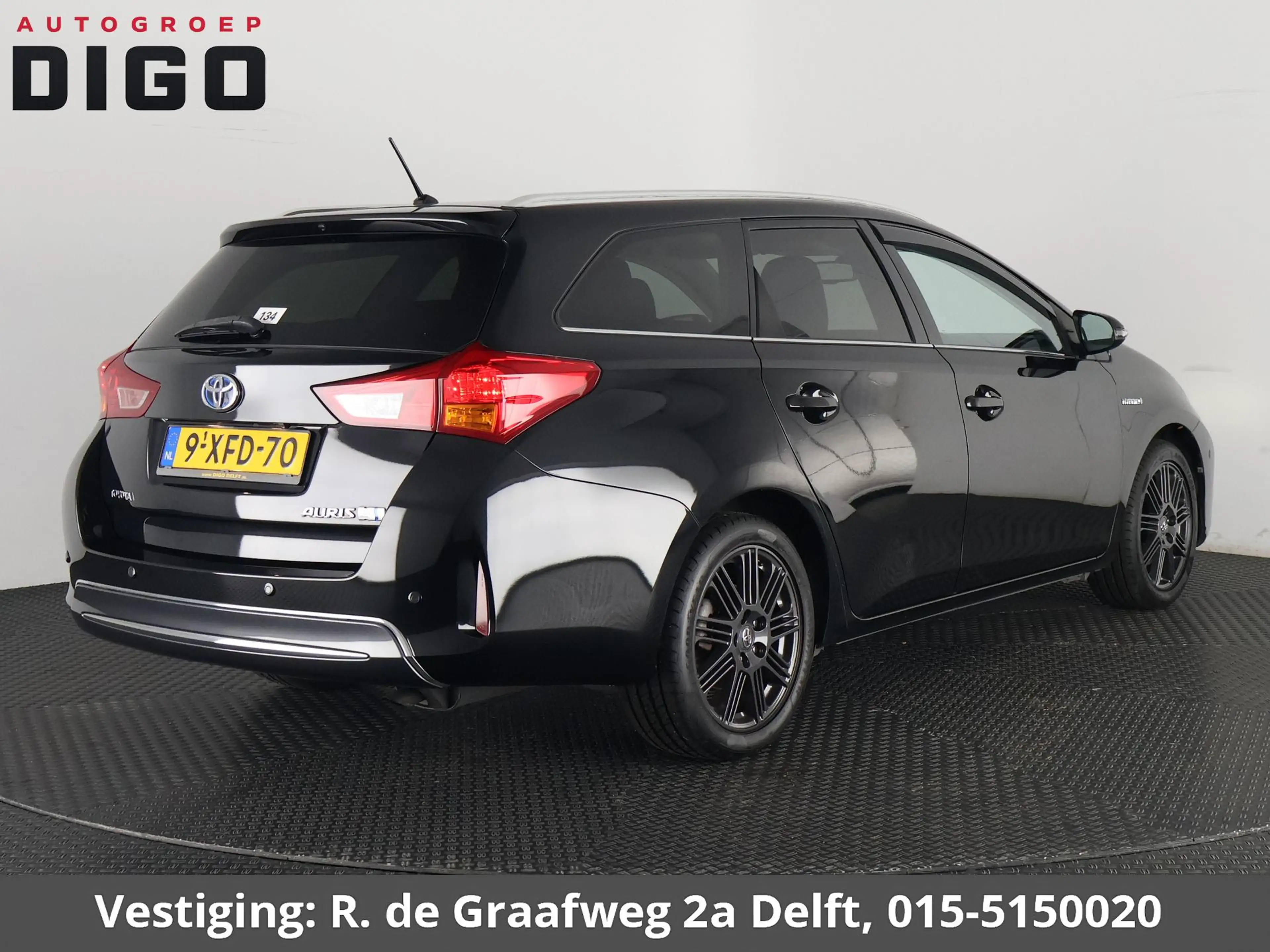 Toyota Auris Touring Sports 1.8 Hybrid Lease | Leder | Stoelver — photo 3
