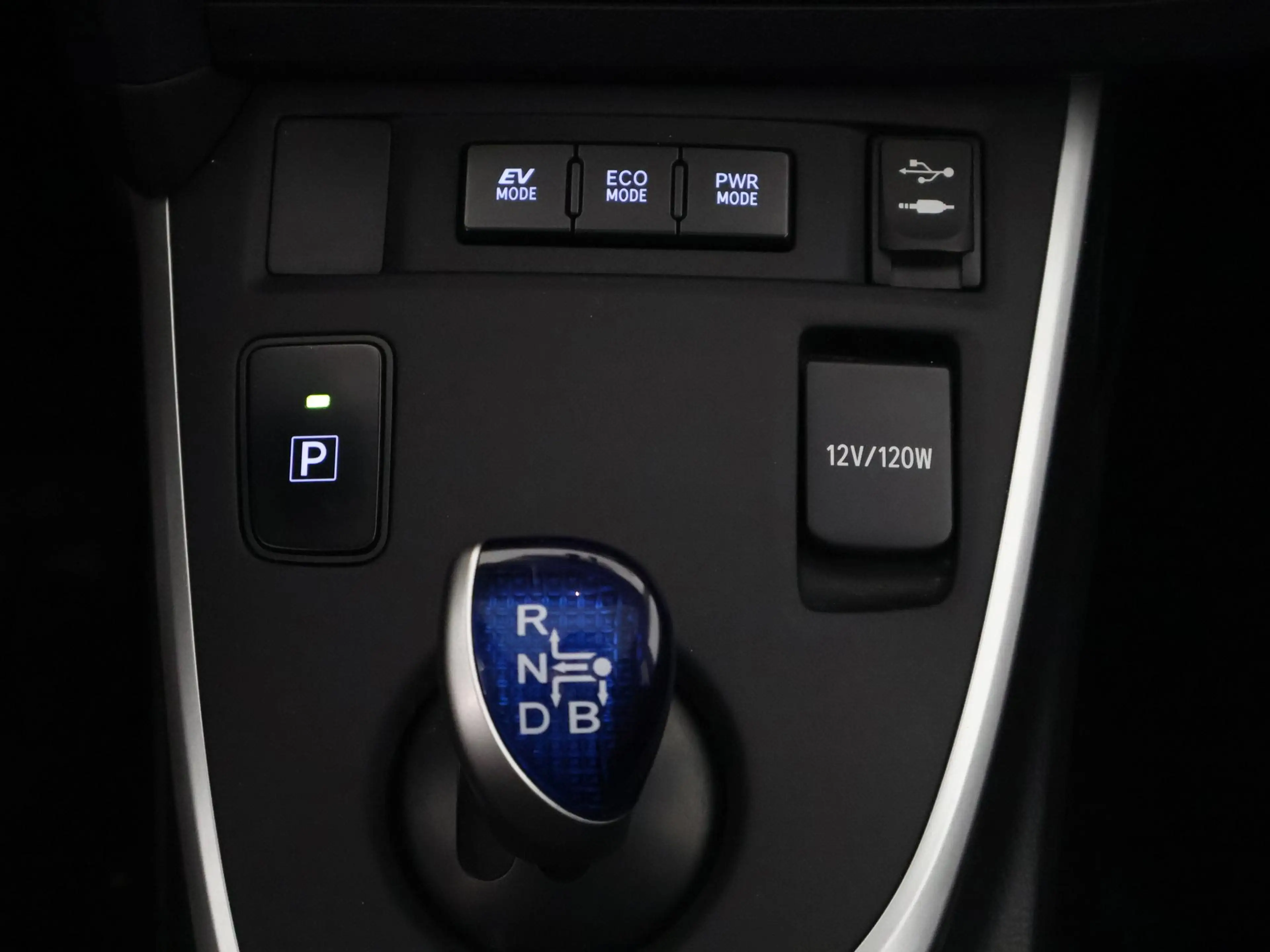 Toyota Auris Touring Sports 1.8 Hybrid Lease | Leder | Stoelver — photo 16