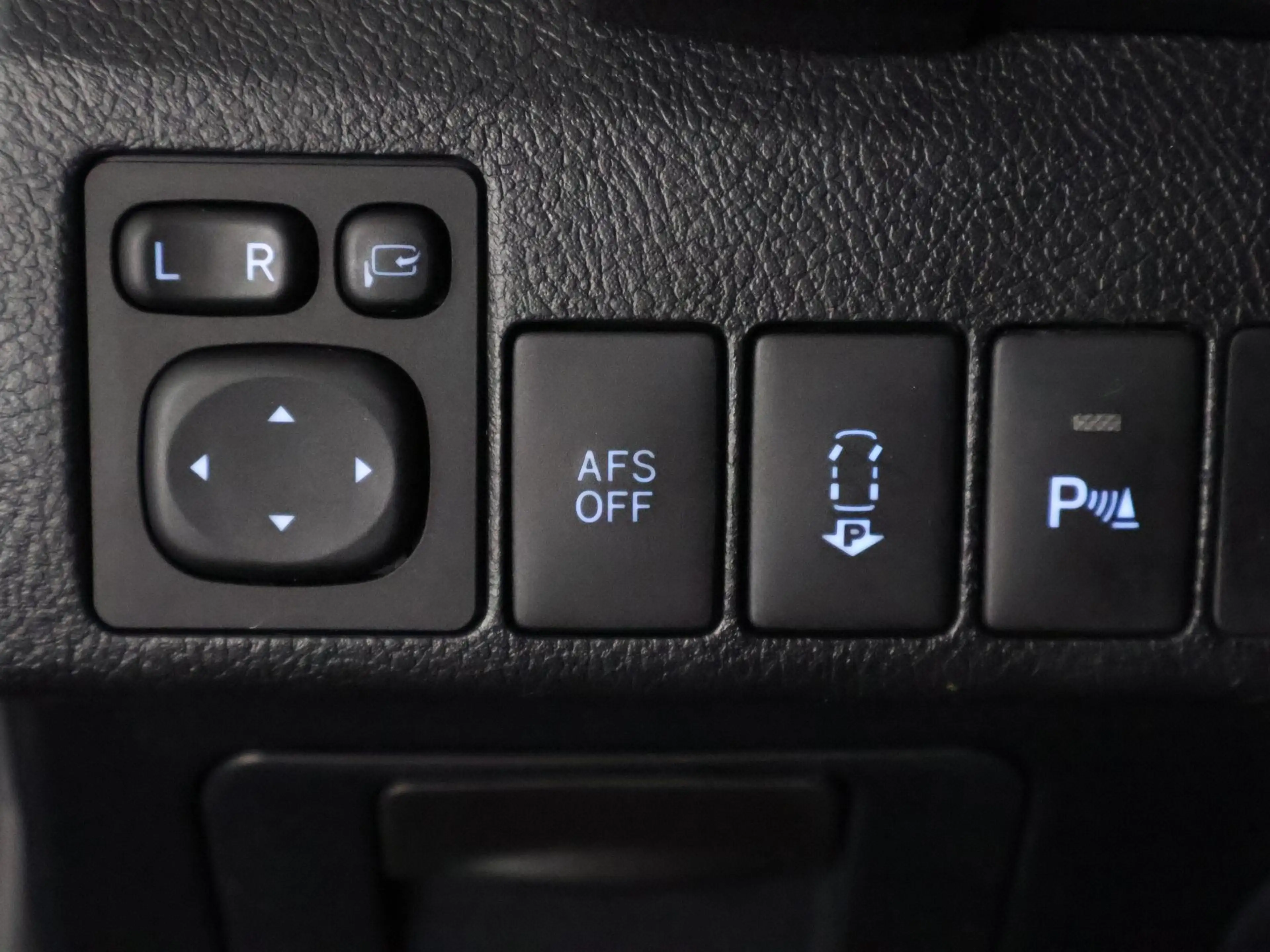 Toyota Auris Touring Sports 1.8 Hybrid Lease | Leder | Stoelver — photo 18