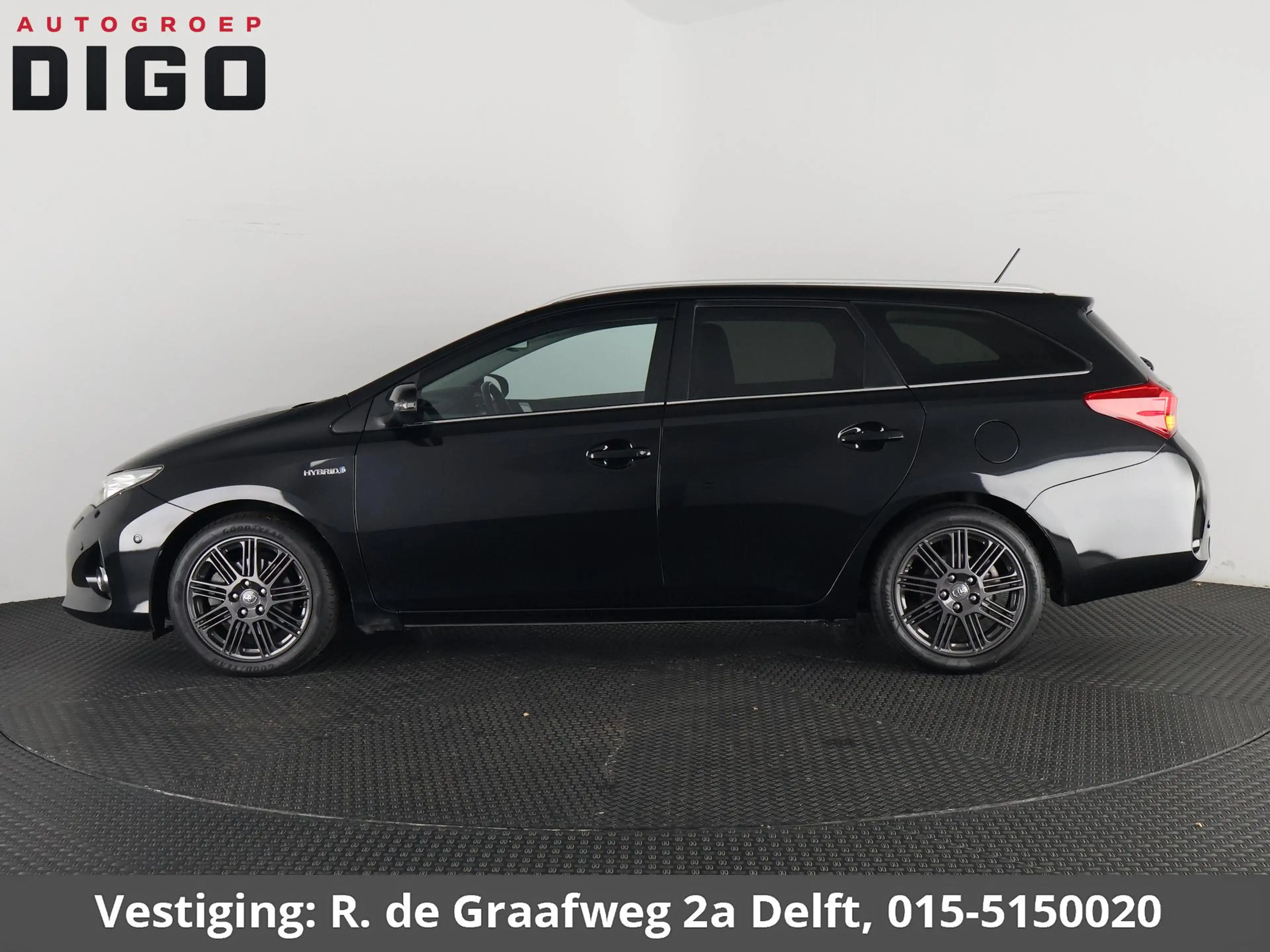 Toyota Auris Touring Sports 1.8 Hybrid Lease | Leder | Stoelver — photo 4