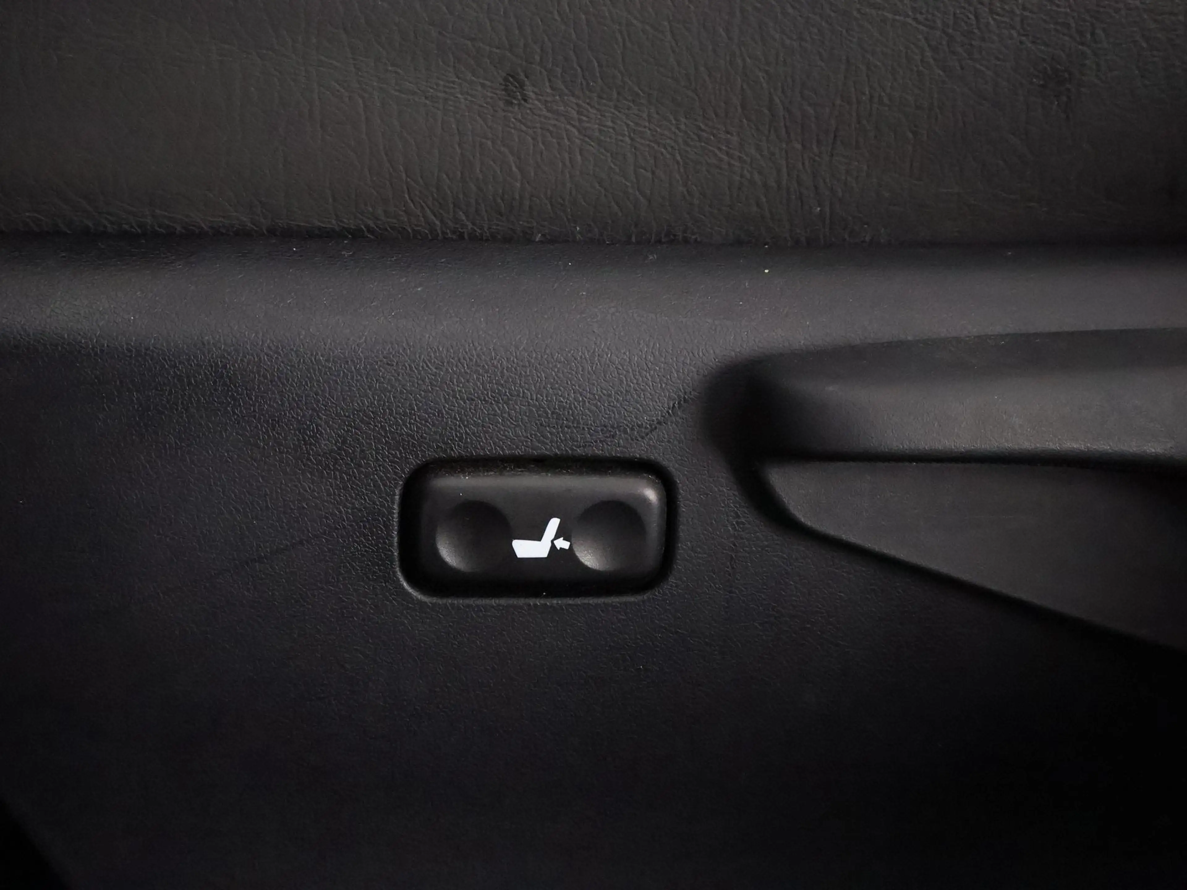 Toyota Auris Touring Sports 1.8 Hybrid Lease | Leder | Stoelver — photo 19