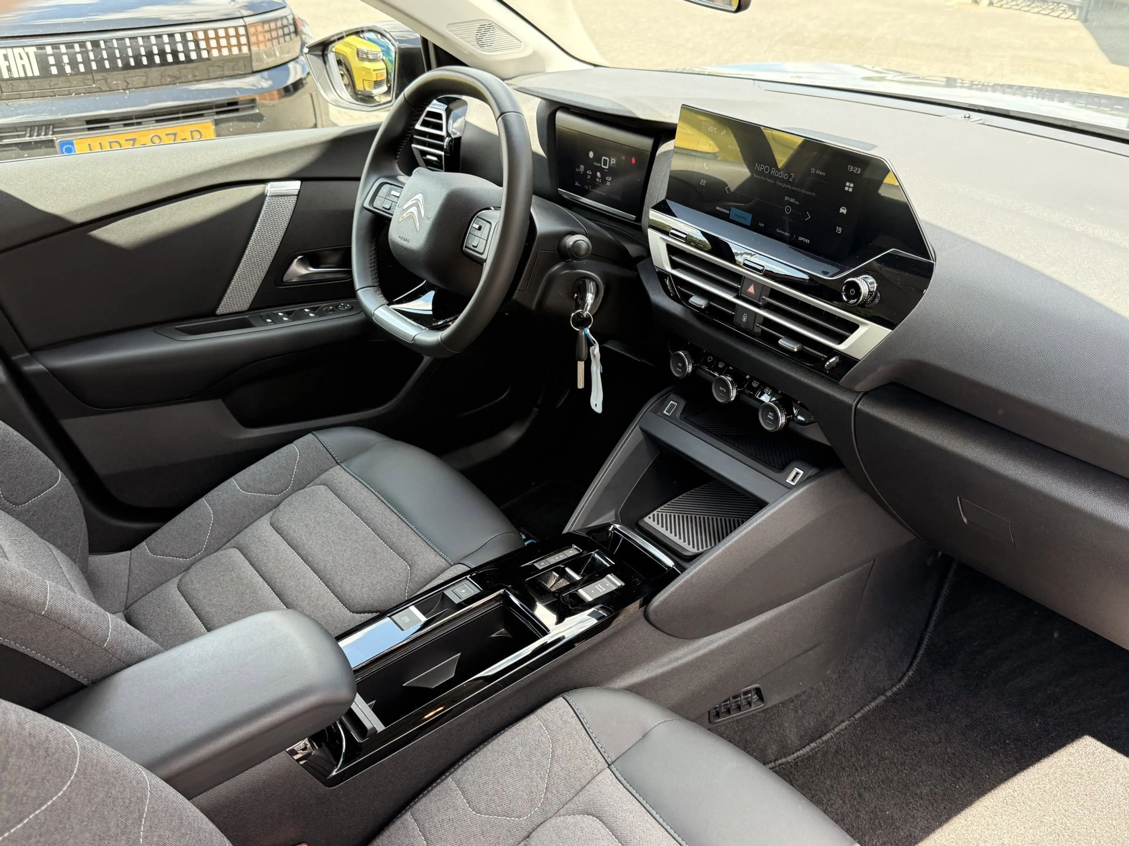 Citroen E-C4 Electric You 50 kWh — photo 4