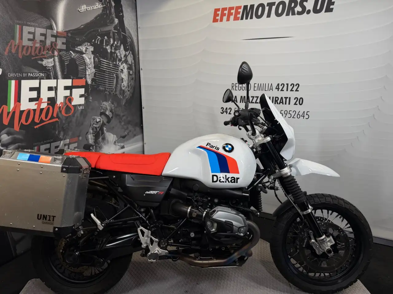 BMW R nineT
