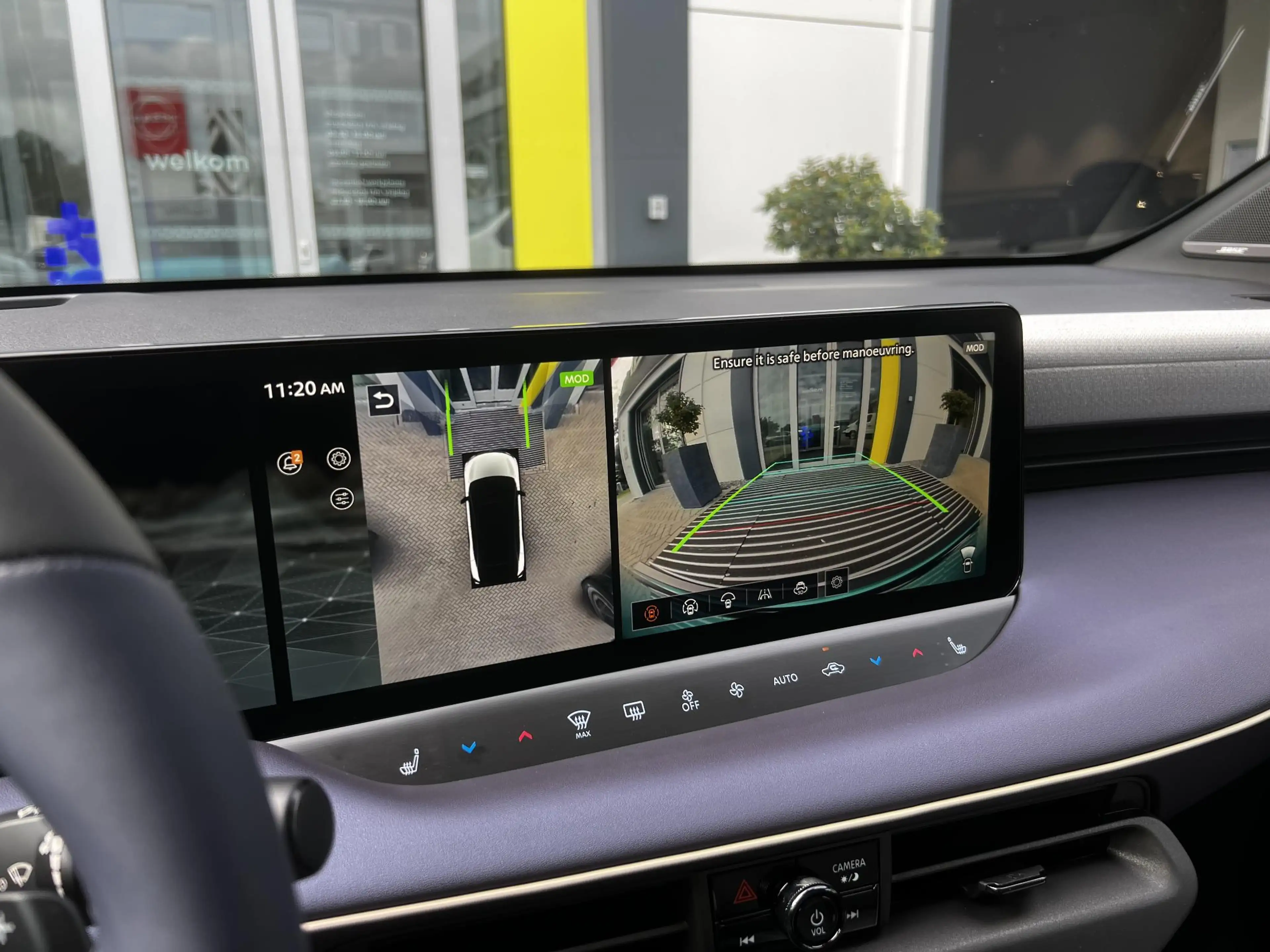 Nissan Leaf Evolve 75 kWh | Heads up display | Panoramadak | — photo 12