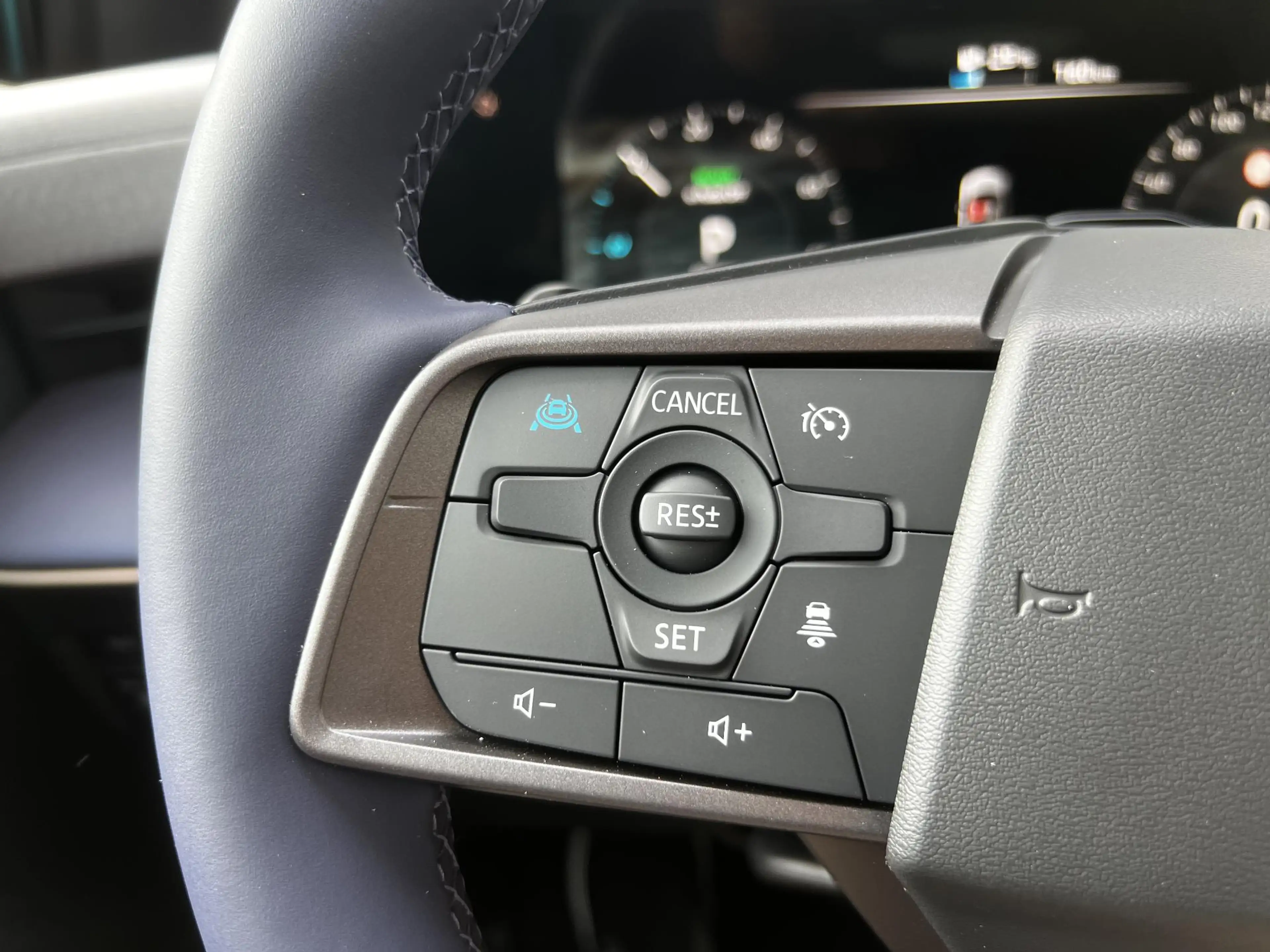 Nissan Leaf Evolve 75 kWh | Heads up display | Panoramadak | — photo 23