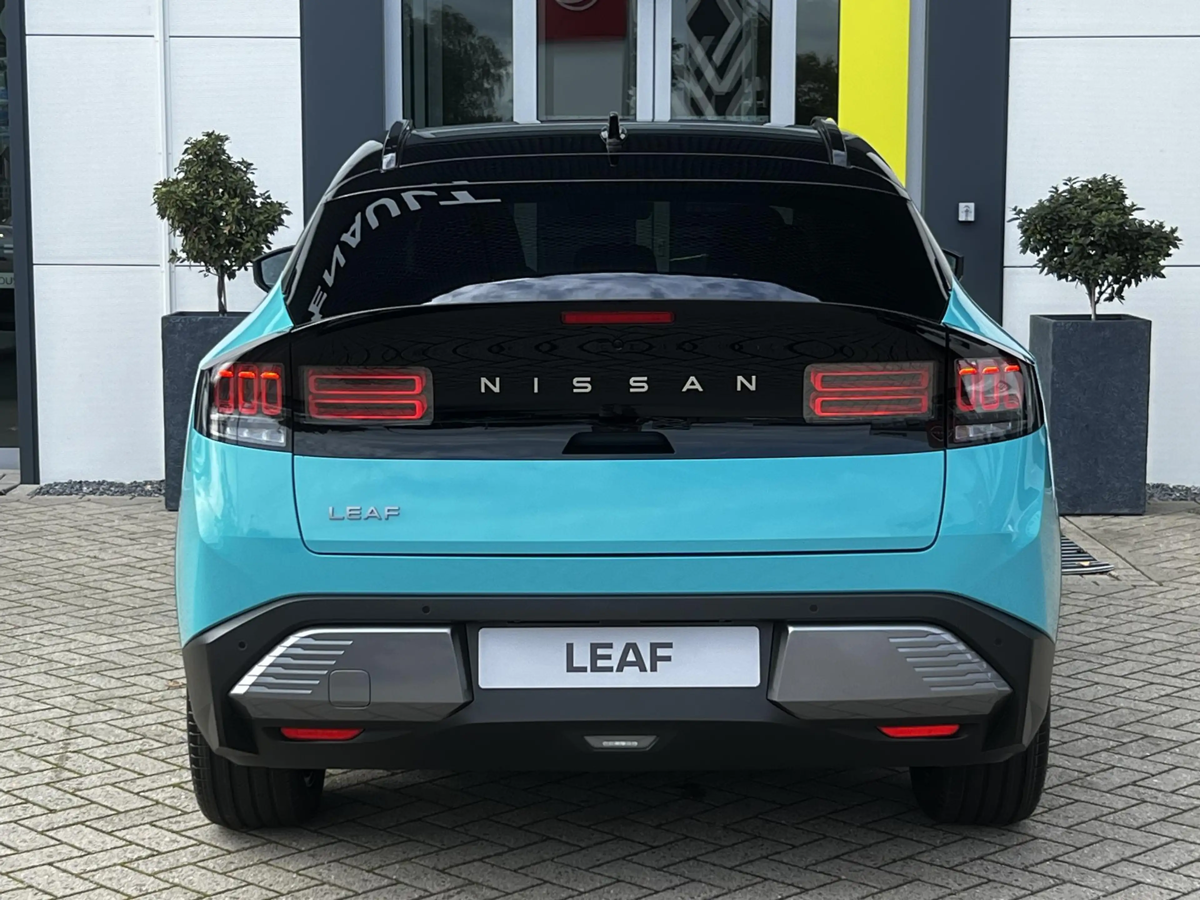 Nissan Leaf Evolve 75 kWh | Heads up display | Panoramadak | — photo 21