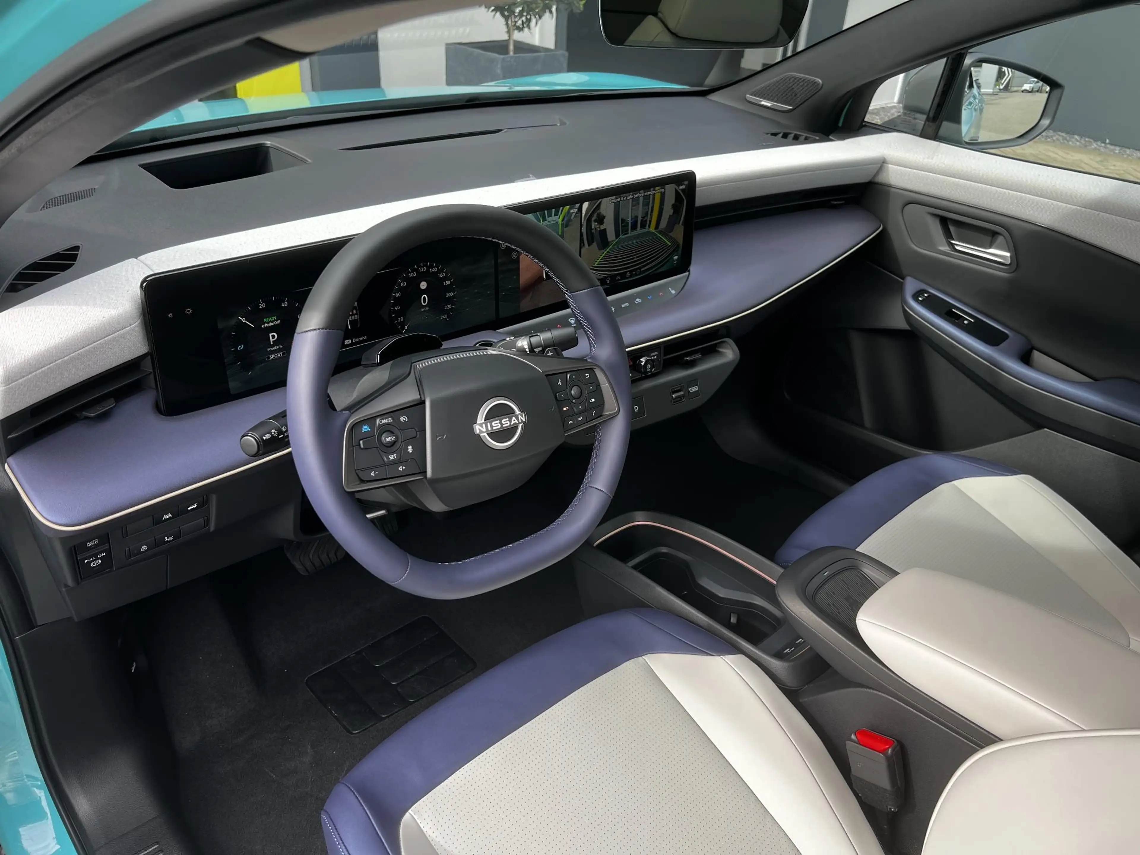 Nissan Leaf Evolve 75 kWh | Heads up display | Panoramadak | — photo 26