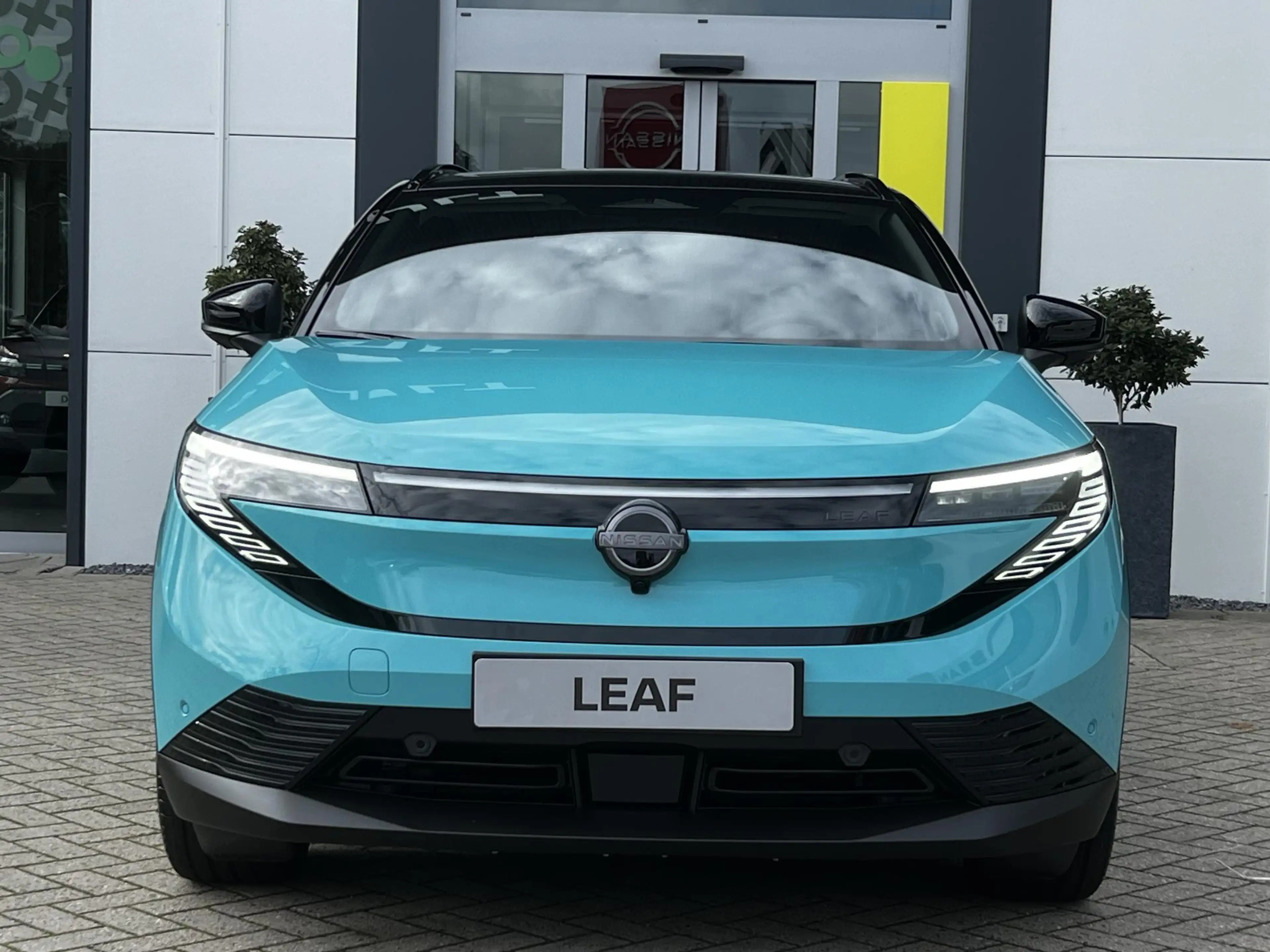 Nissan Leaf Evolve 75 kWh | Heads up display | Panoramadak | — photo 20