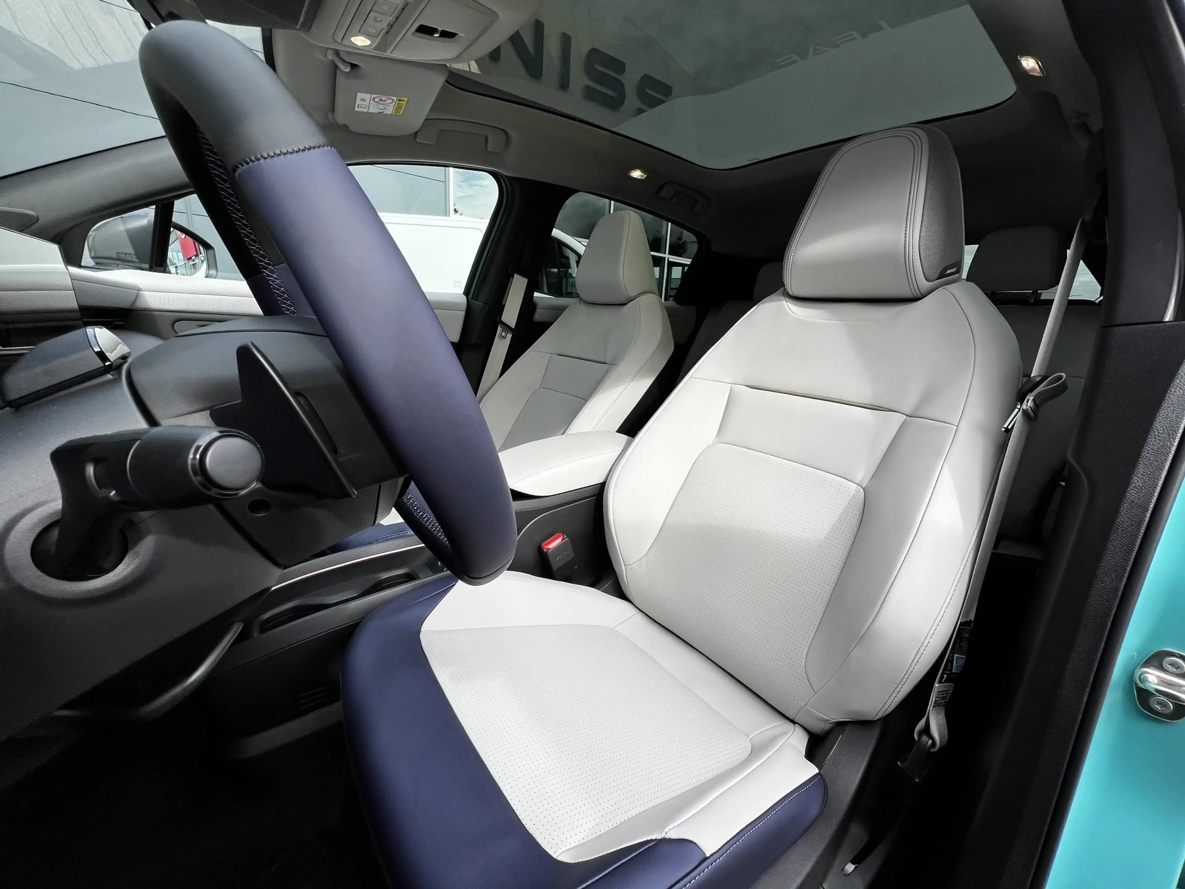 Nissan Leaf Evolve 75 kWh | Heads up display | Panoramadak | — photo 7