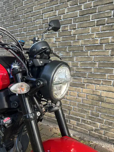 Yamaha XSR 125 - foto 7