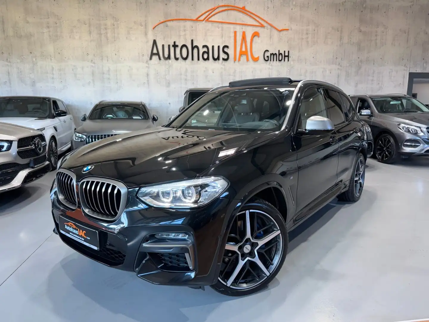 BMW X3 M /PANO/SHZ/NAVI/VOLLDIGITAL/AHK/LED/M/RFK Schwarz - 1