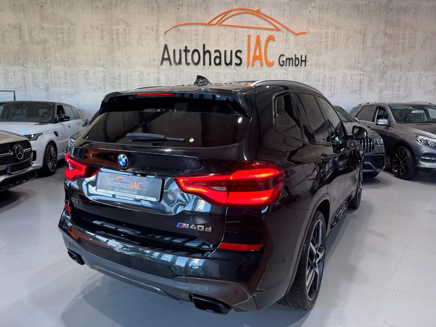 BMW X3 M /PANO/SHZ/NAVI/VOLLDIGITAL/AHK/LED/M/RFK Schwarz - 2