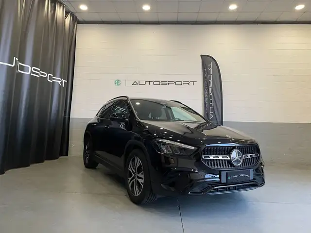 Mercedes-Benz GLA 200 GLA 200 Automatic Progressive Advanced Plus