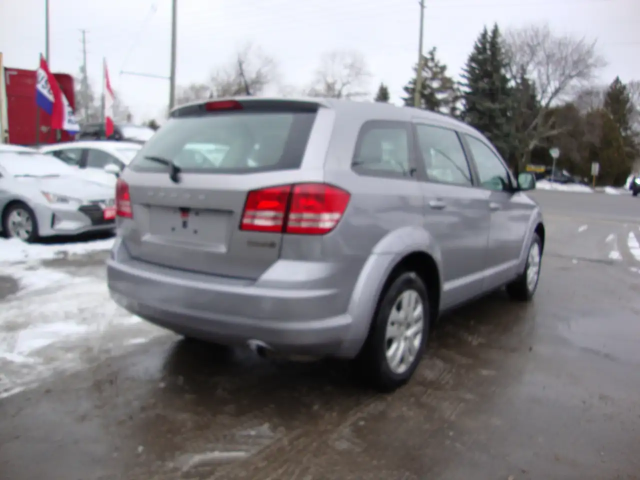 Dodge Journey снимка Dodge Journey