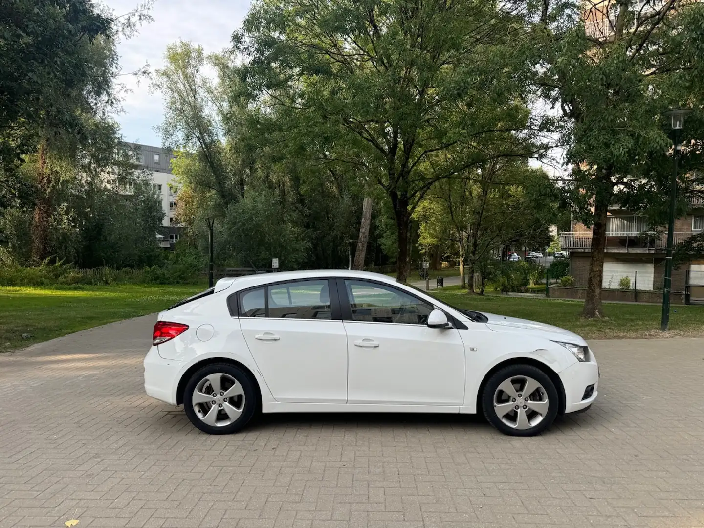 Chevrolet Cruze Cruze hatchback 2.0 TDCi LTZ Blanc - 2