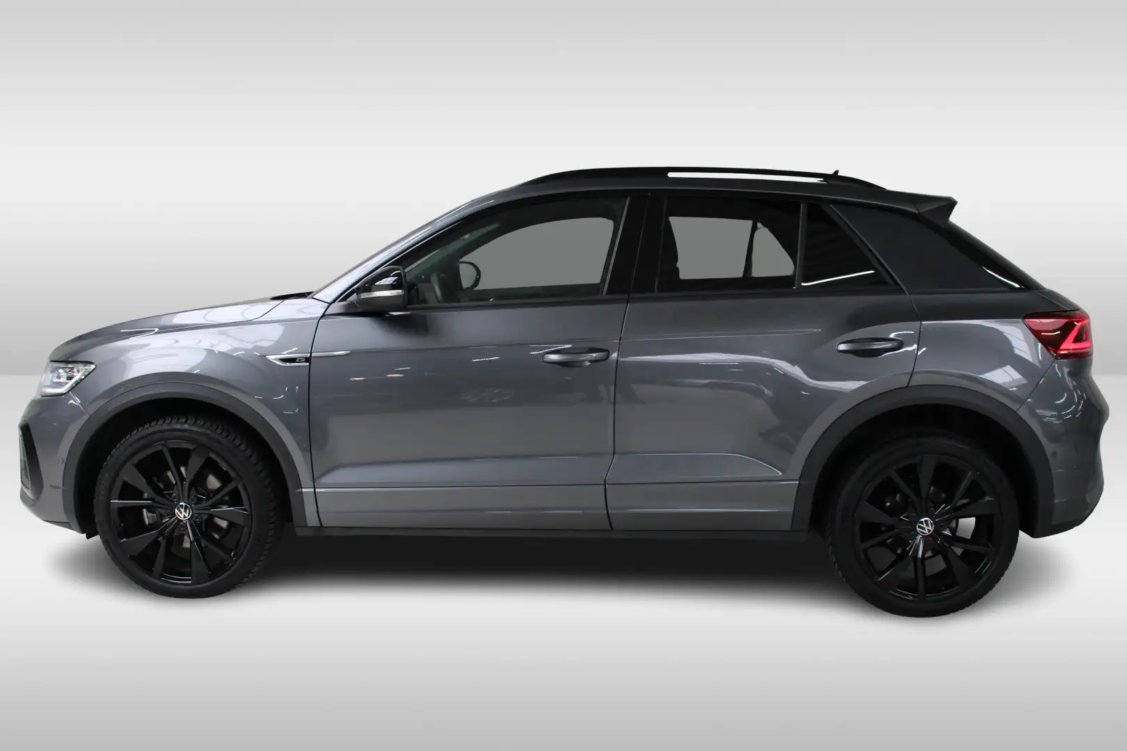 Volkswagen T-Roc 1.5 TSI R-Line DSG Blackstyle Panoramadak | Camera Grau - 2
