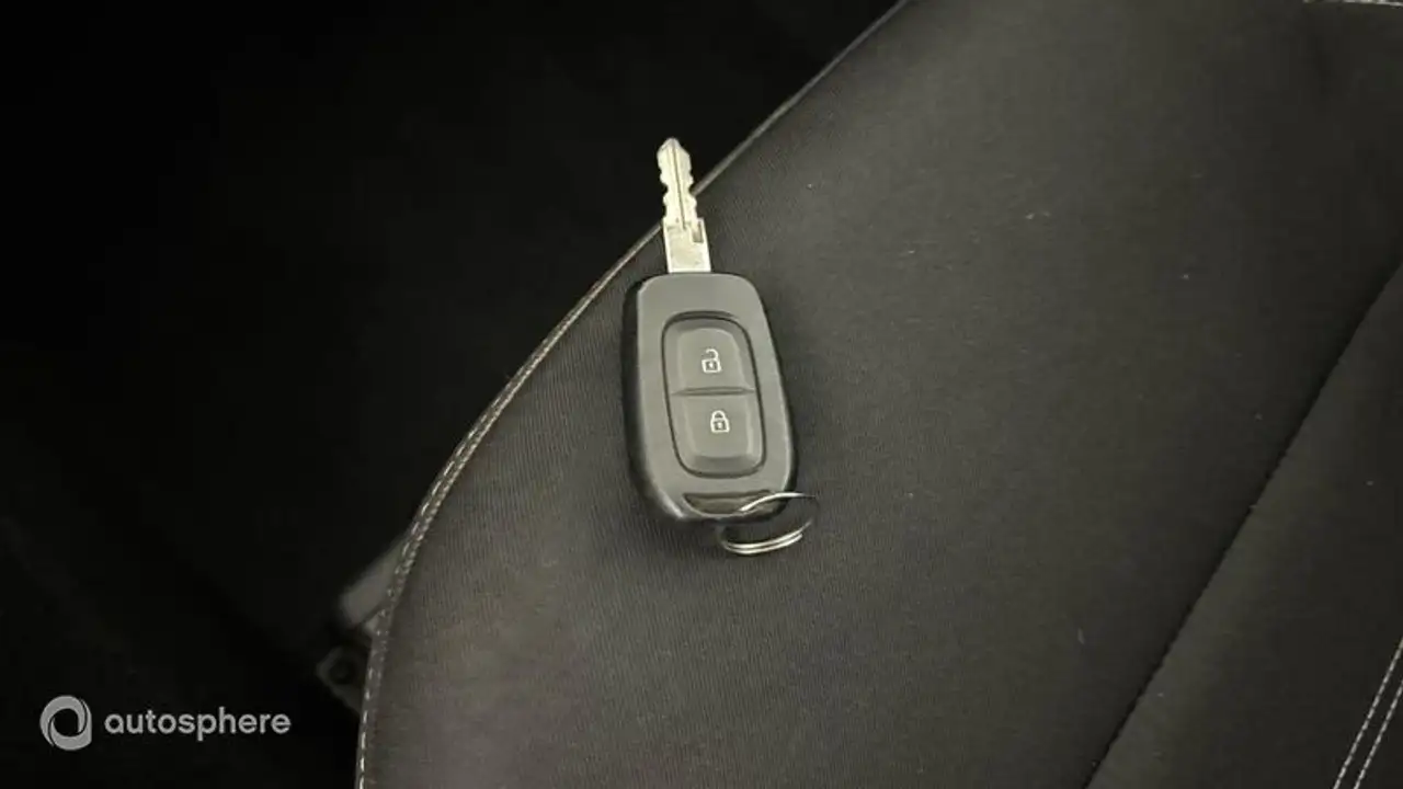Dacia Duster — photo 16