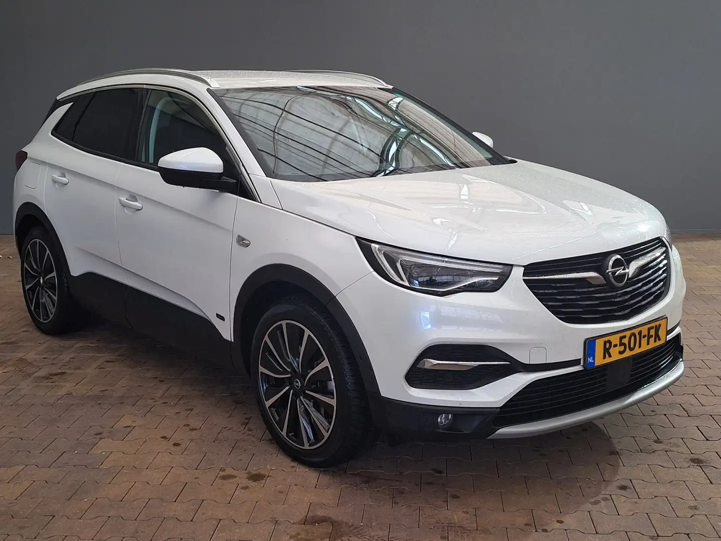 Opel Grandland X 1.6 Turbo Hybrid4 Innovation Cruise | Climate | El Wit - 2