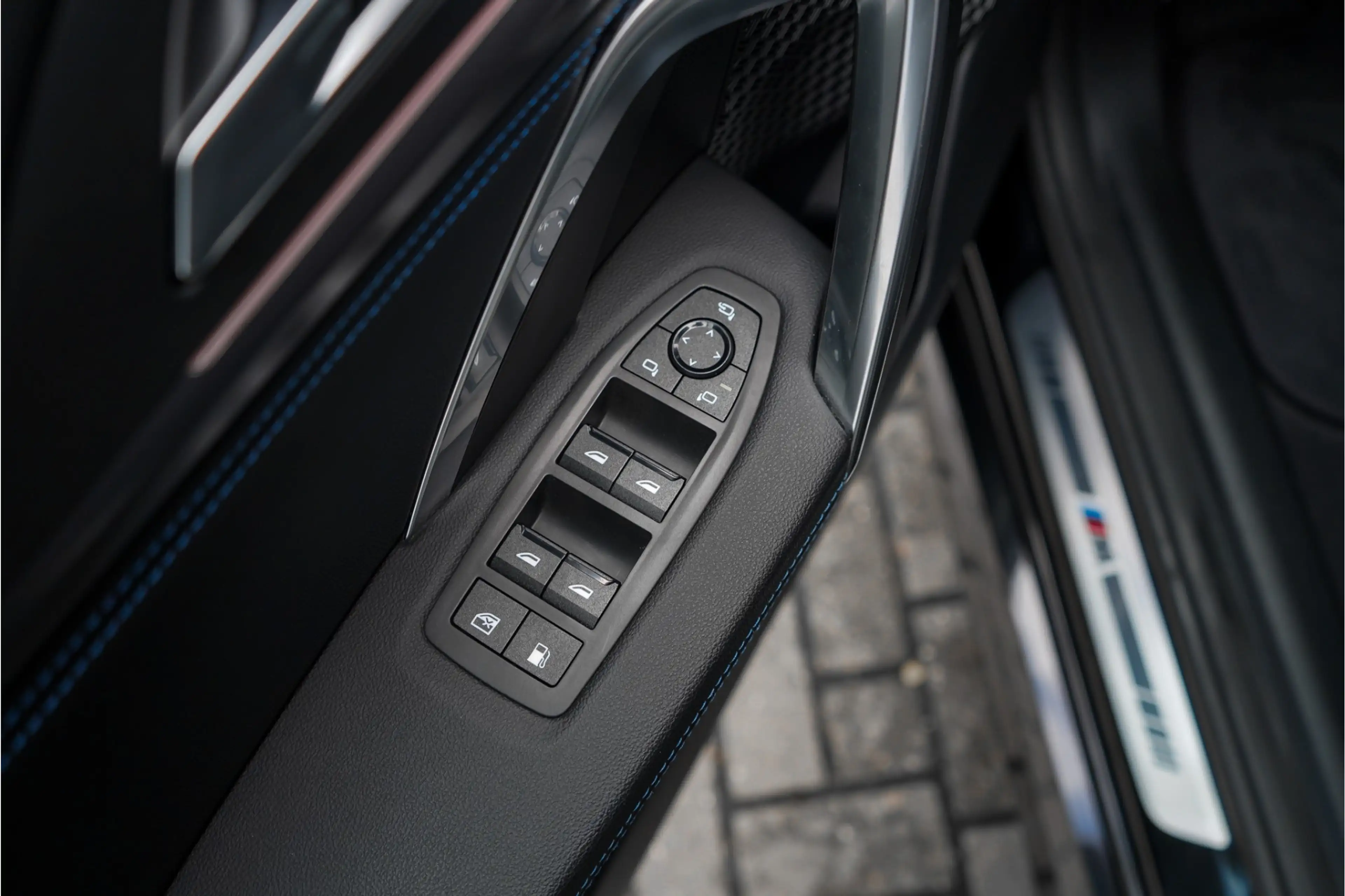 BMW X1 xDrive25e M-Sport Adaptief LED Keyless 99% SOH Sto — photo 38