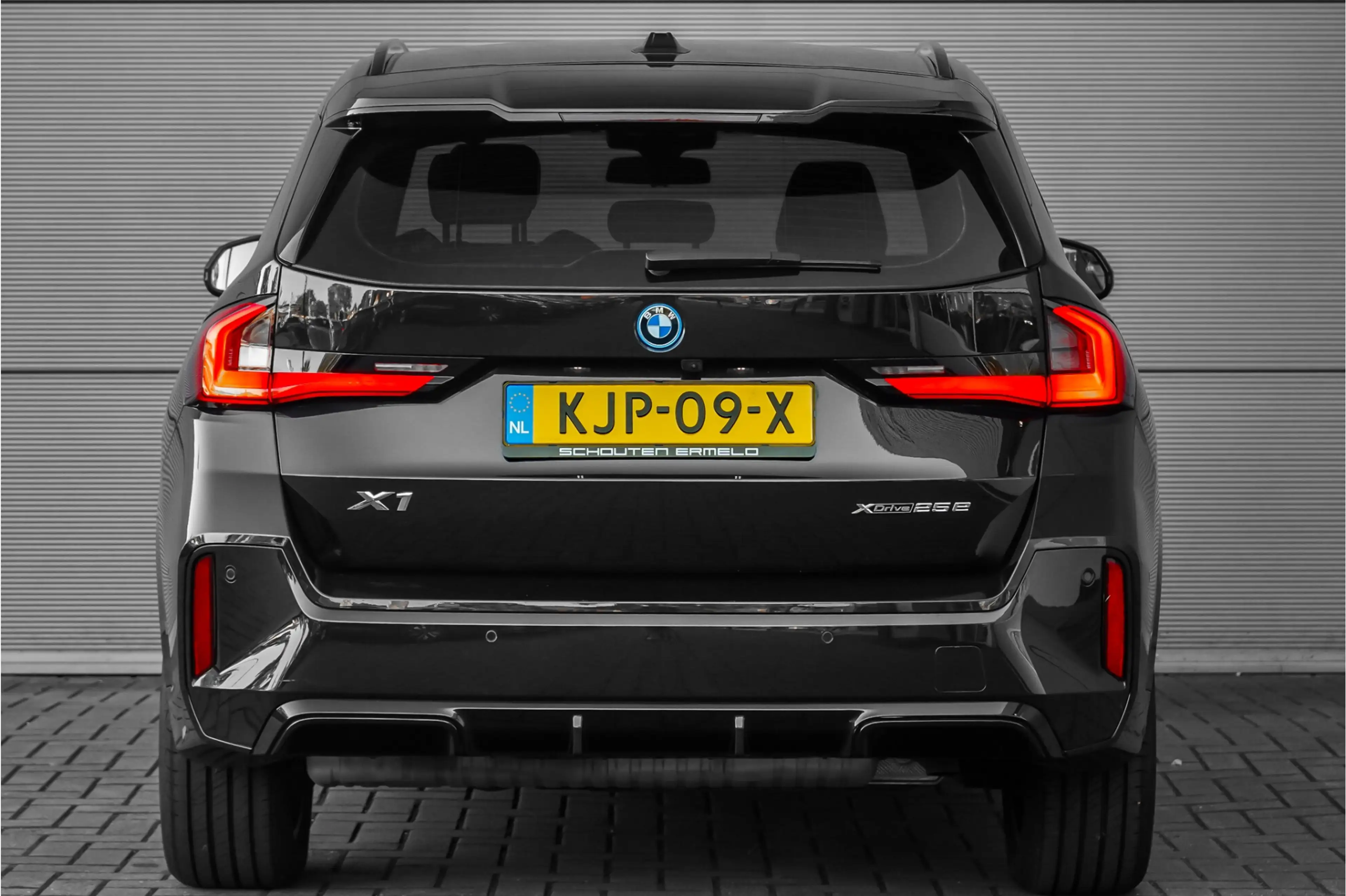 BMW X1 xDrive25e M-Sport Adaptief LED Keyless 99% SOH Sto — photo 13