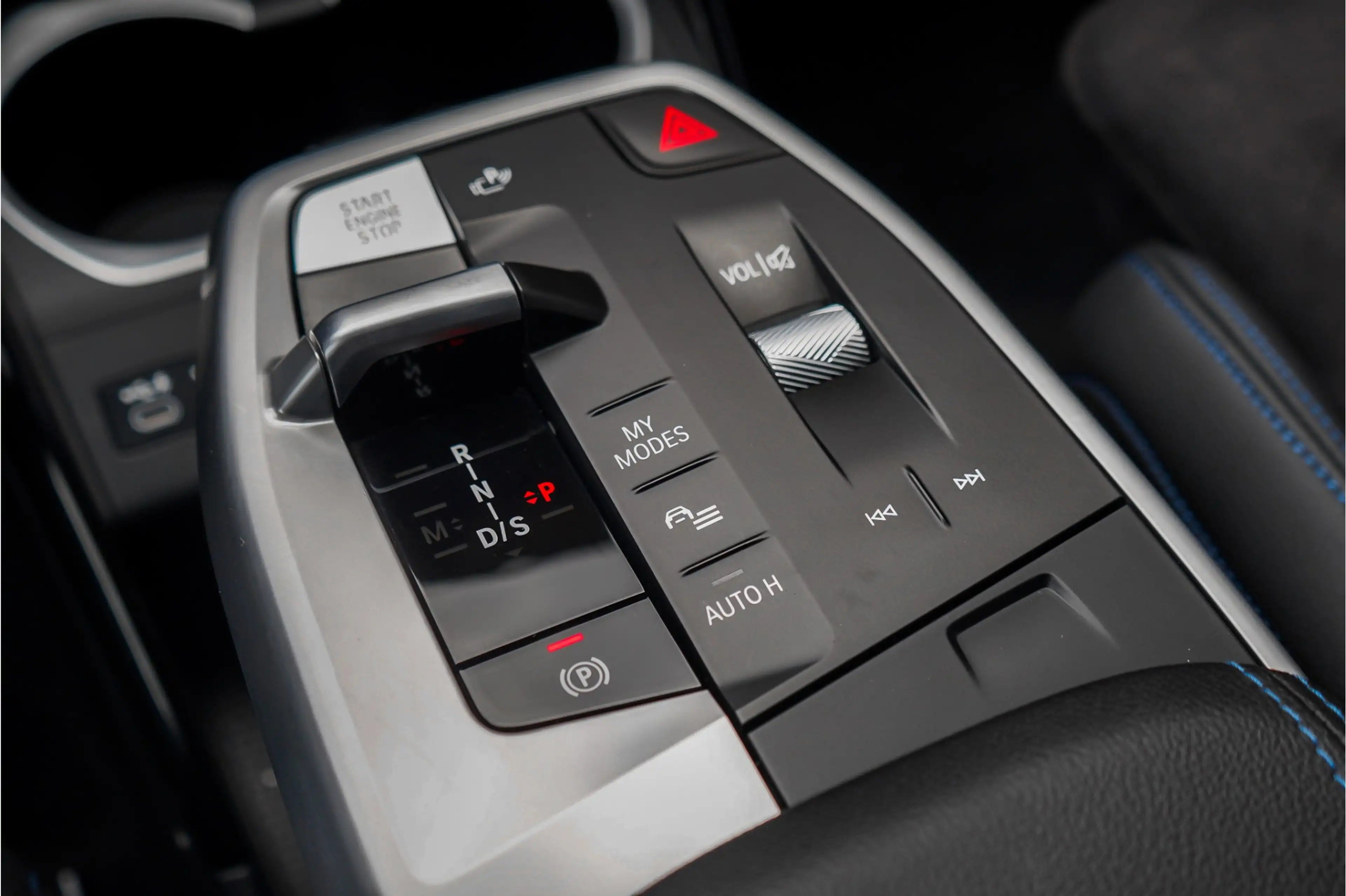BMW X1 xDrive25e M-Sport Adaptief LED Keyless 99% SOH Sto — photo 30