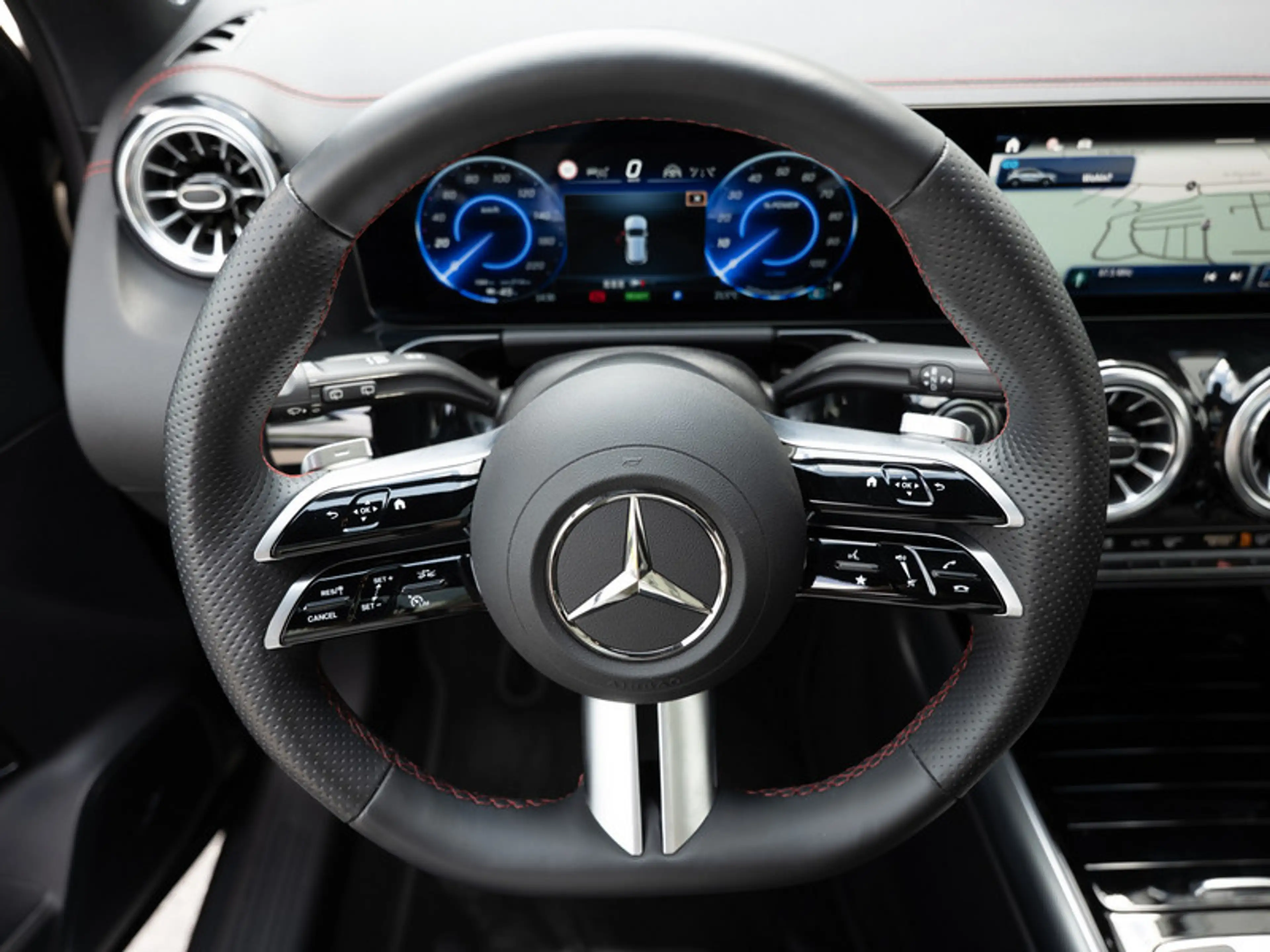 Mercedes-Benz EQA 350 4M AMG-Sport/Pano/Burm/AHK/Distr/Night — photo 10