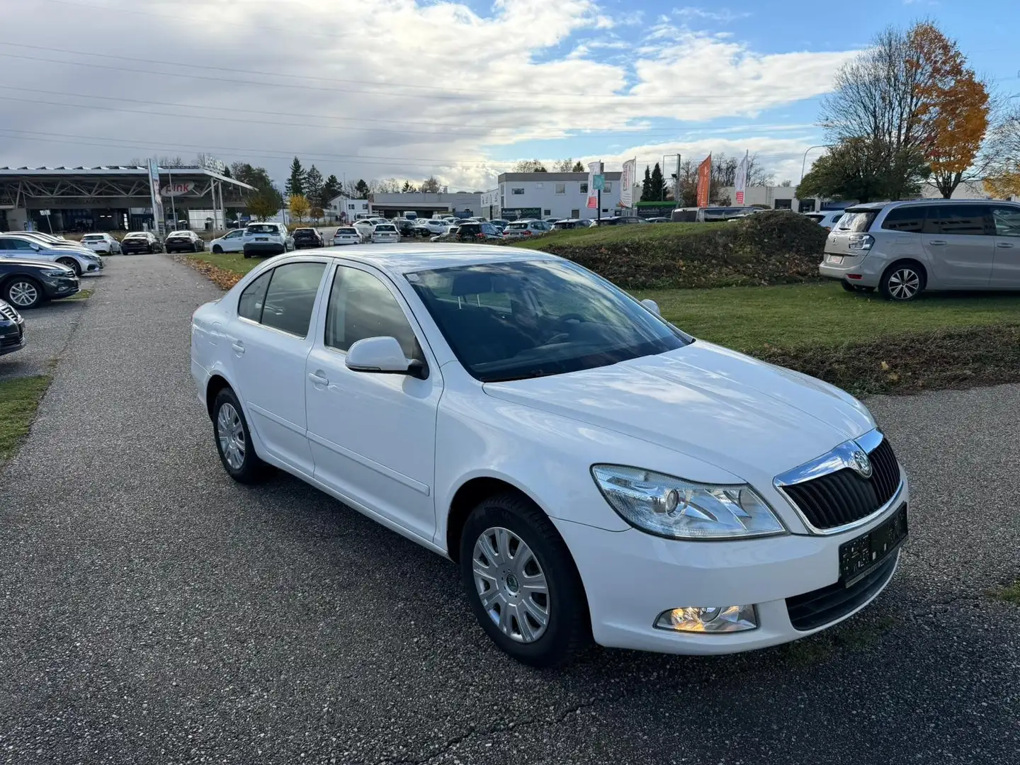 Skoda Octavia 1,4 Limousine Ambiente *EXPORT/HÄNDLER* Weiß - 1