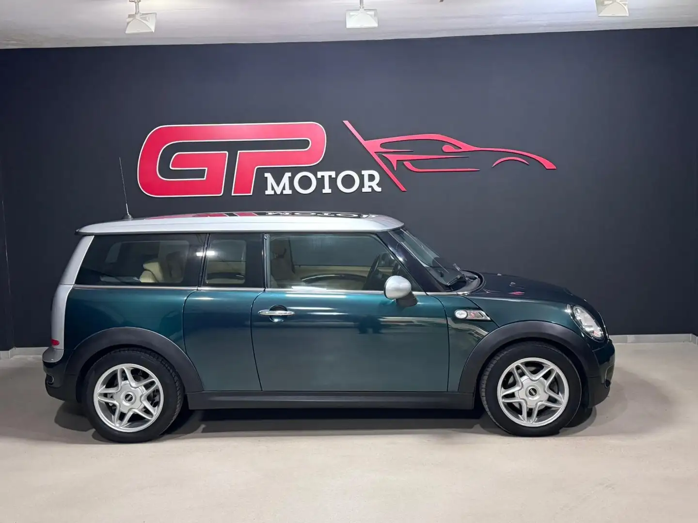 MINI Cooper S Clubman Mini III R55 2007 Clubman 1.6 Pepper Groen - 2