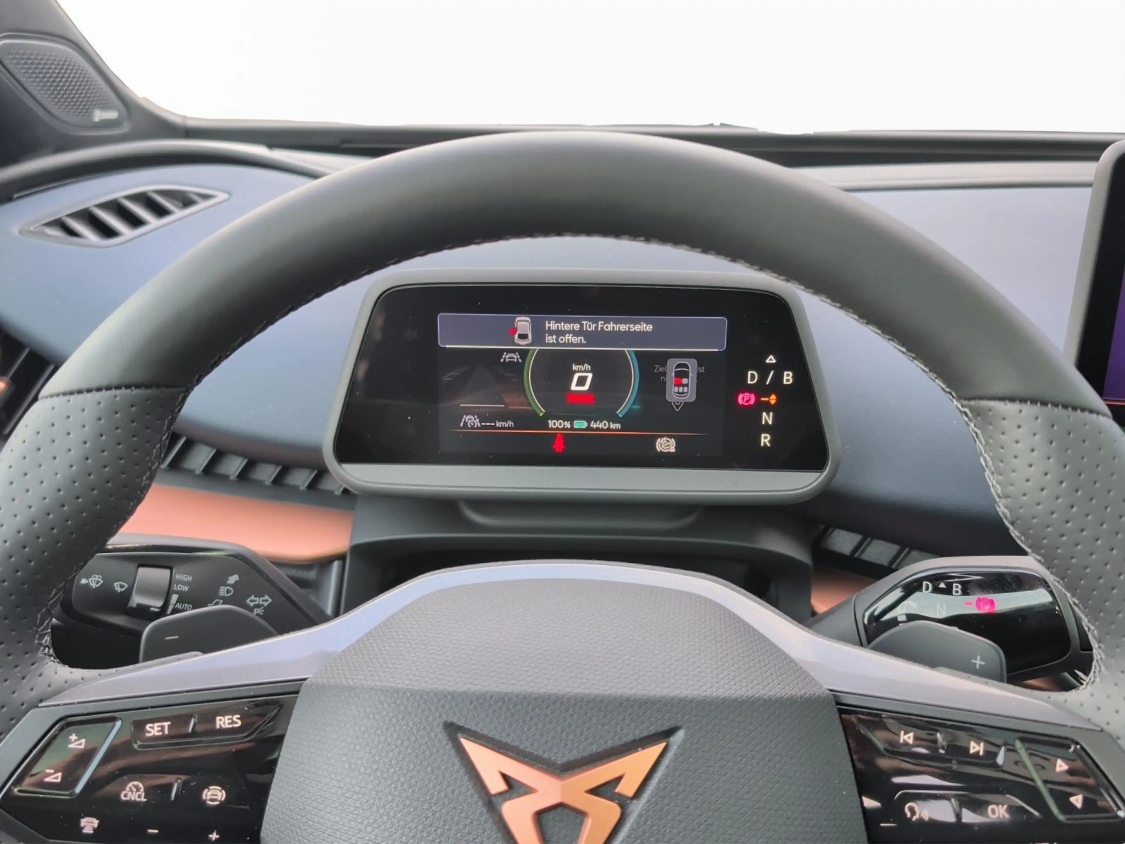 CUPRA Tavascan VZ — photo 10