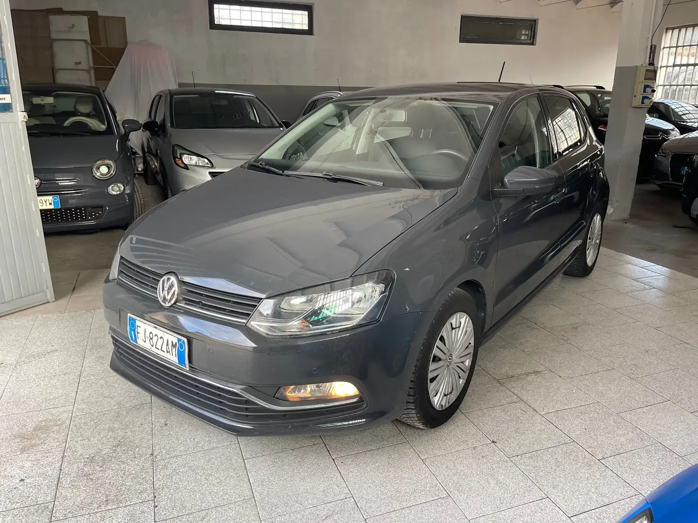 Volkswagen Polo Polo 5p 1.4 tdi Comfortline 75cv Gris - 1